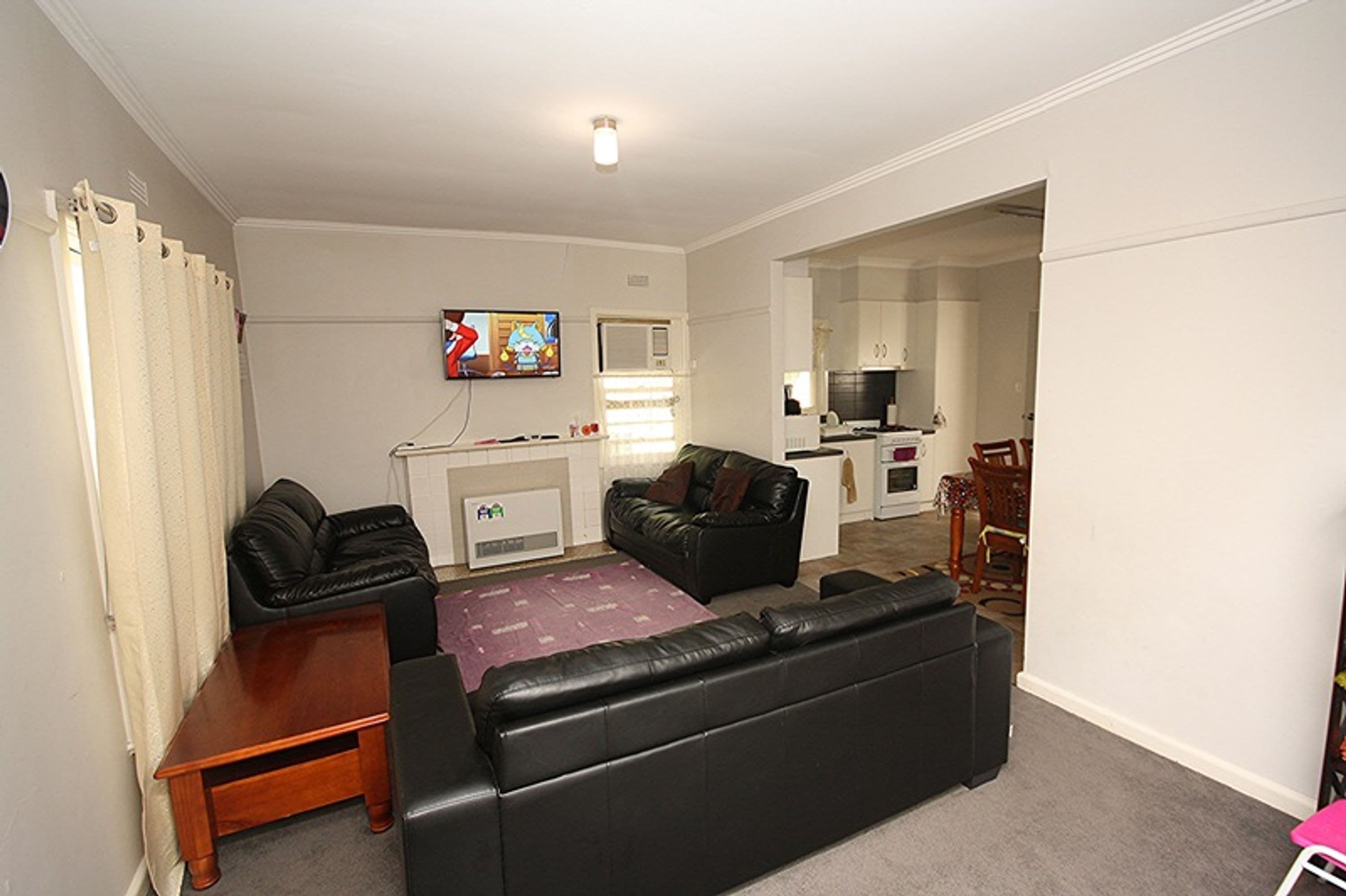 21 Philip Street, Horsham VIC 3400, Horsham - Thumbnail 3