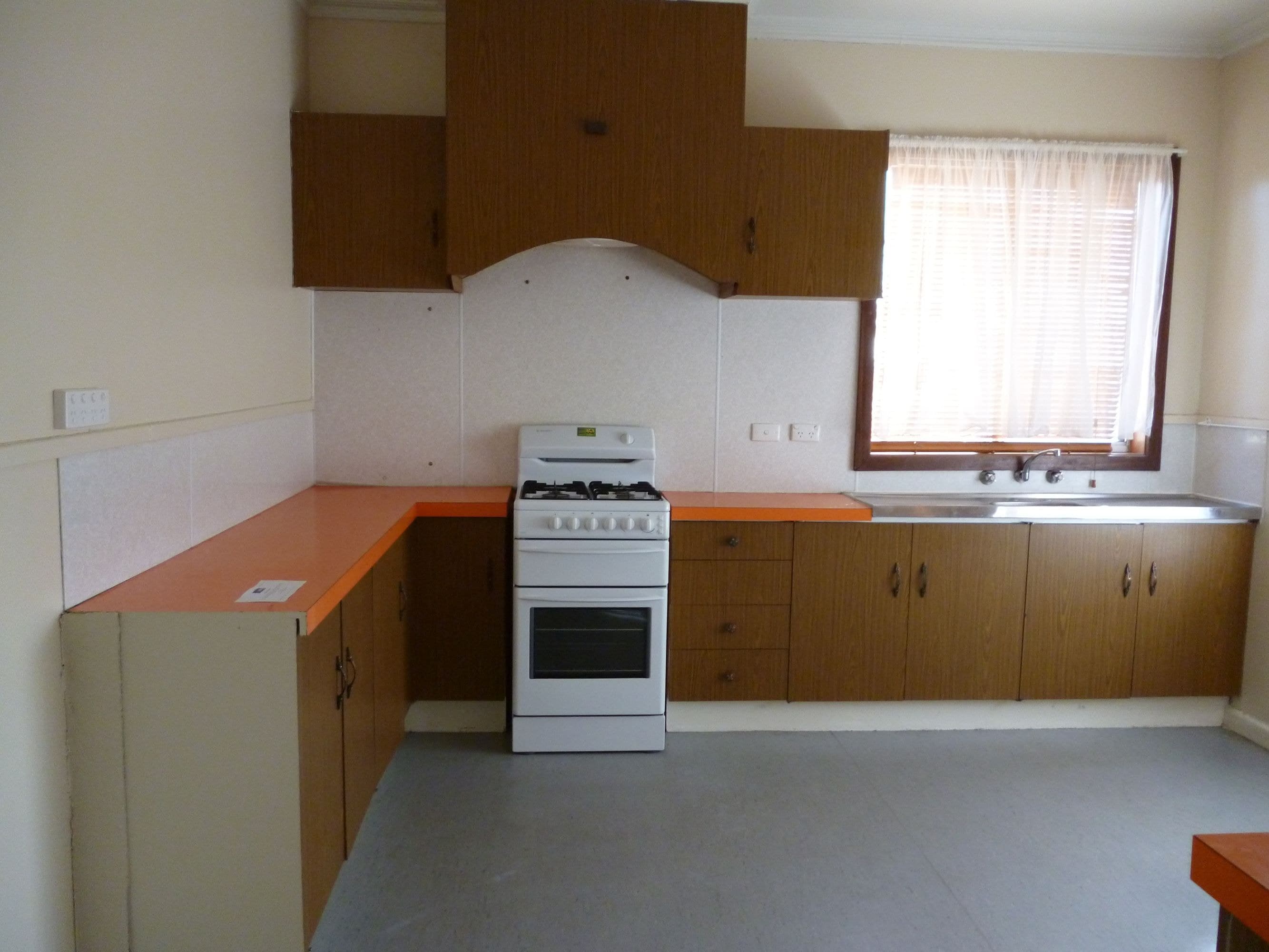 16 Banool Street, Horsham VIC 3400, Horsham - Thumbnail 2