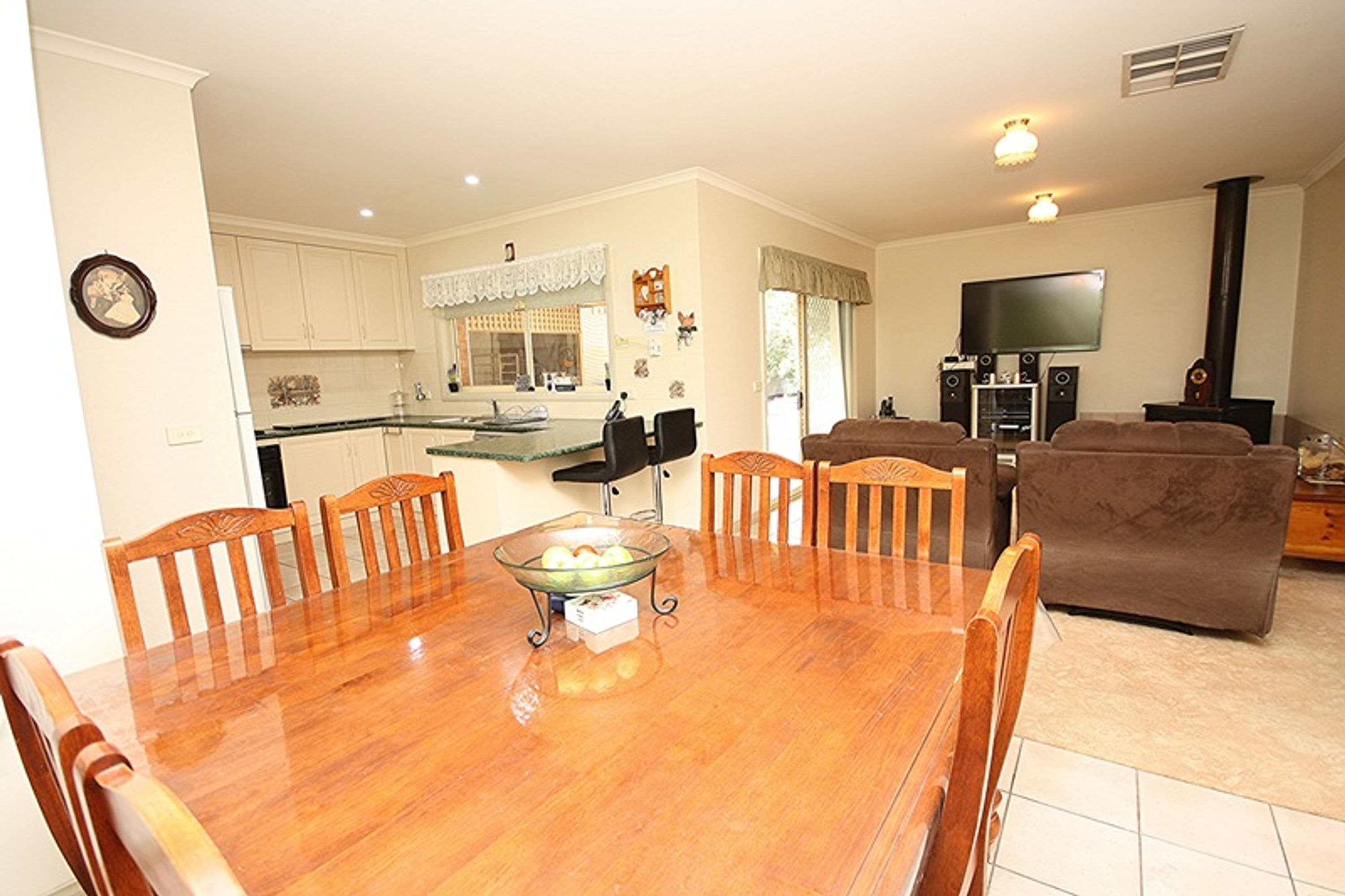 25 De Castella Drive, Horsham VIC 3400, Horsham - Thumbnail 3