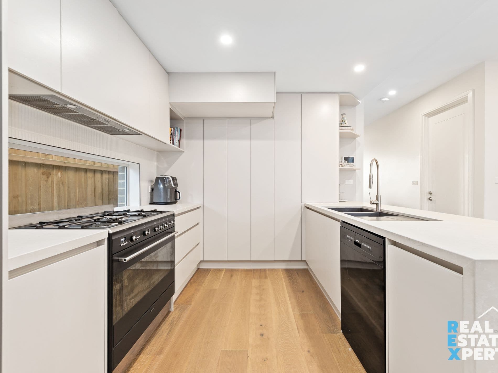 3 / 16 Manuka Road, Berwick, Berwick - Thumbnail 4