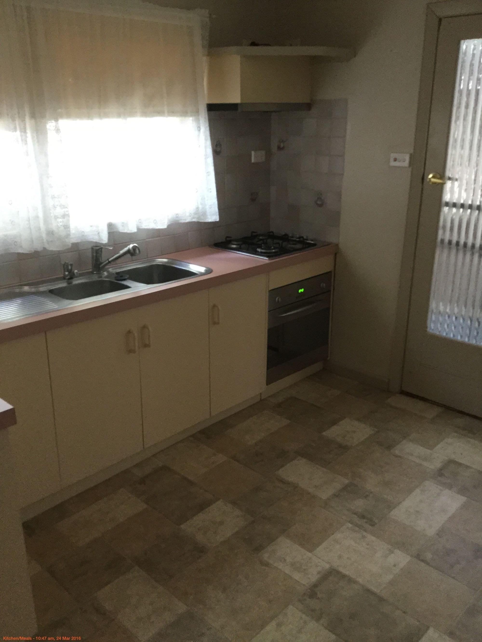 5 Centenary Avenue, Horsham VIC 3400, Horsham - Thumbnail 2