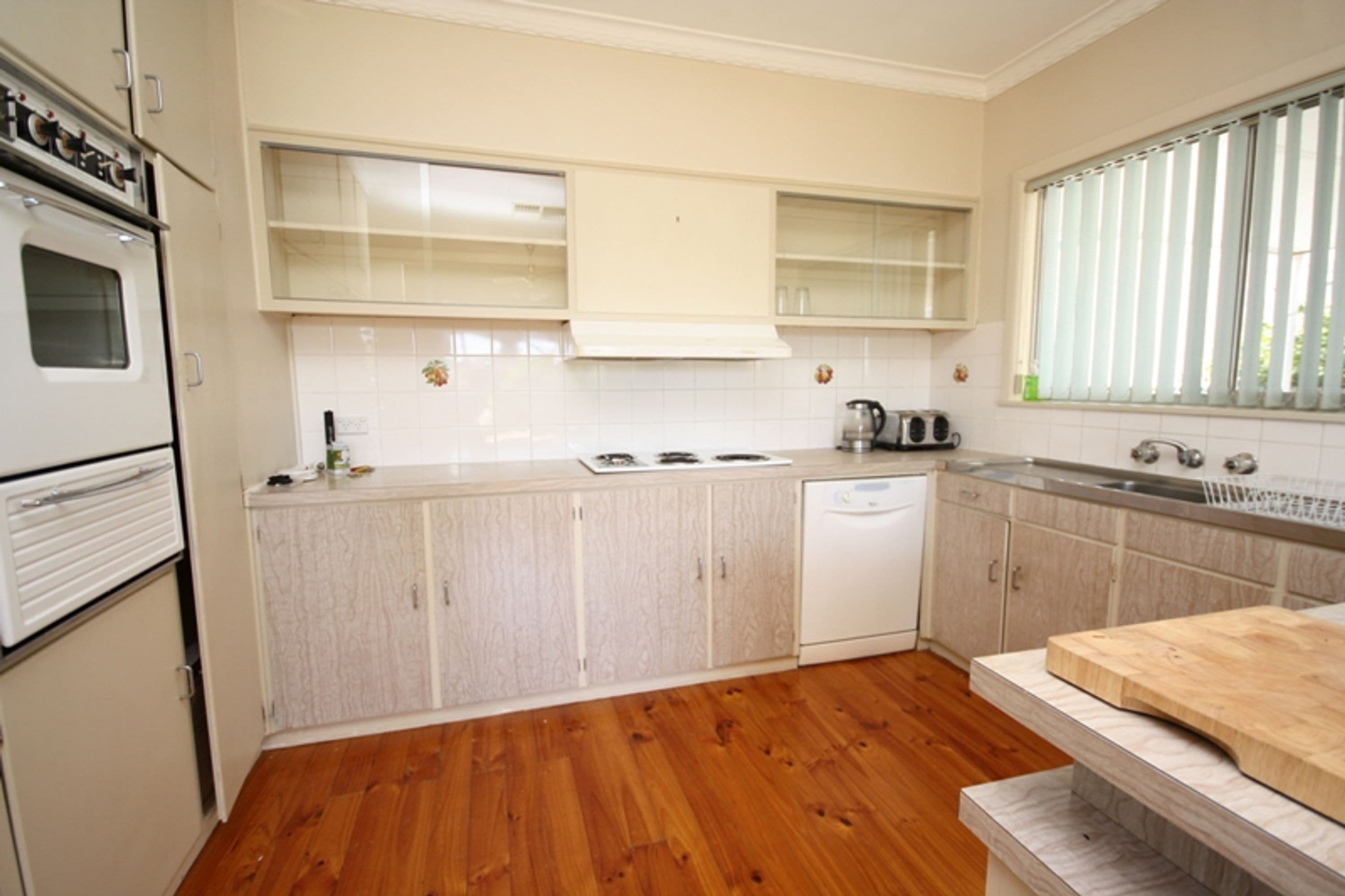 19 landy Street, Horsham VIC 3400, Horsham - Thumbnail 2