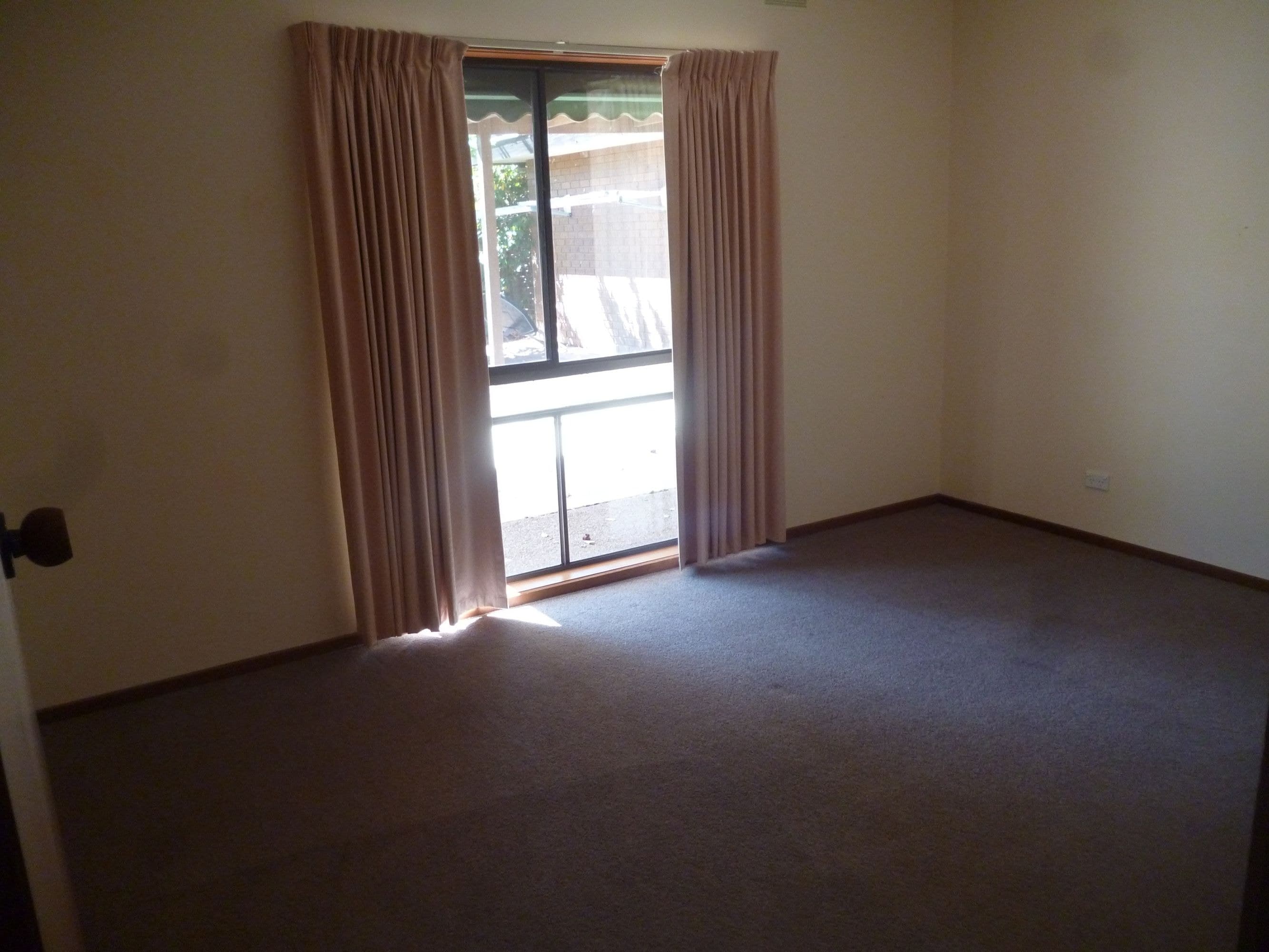 4 Schwarz Avenue, Horsham VIC 3400, Horsham - Thumbnail 4