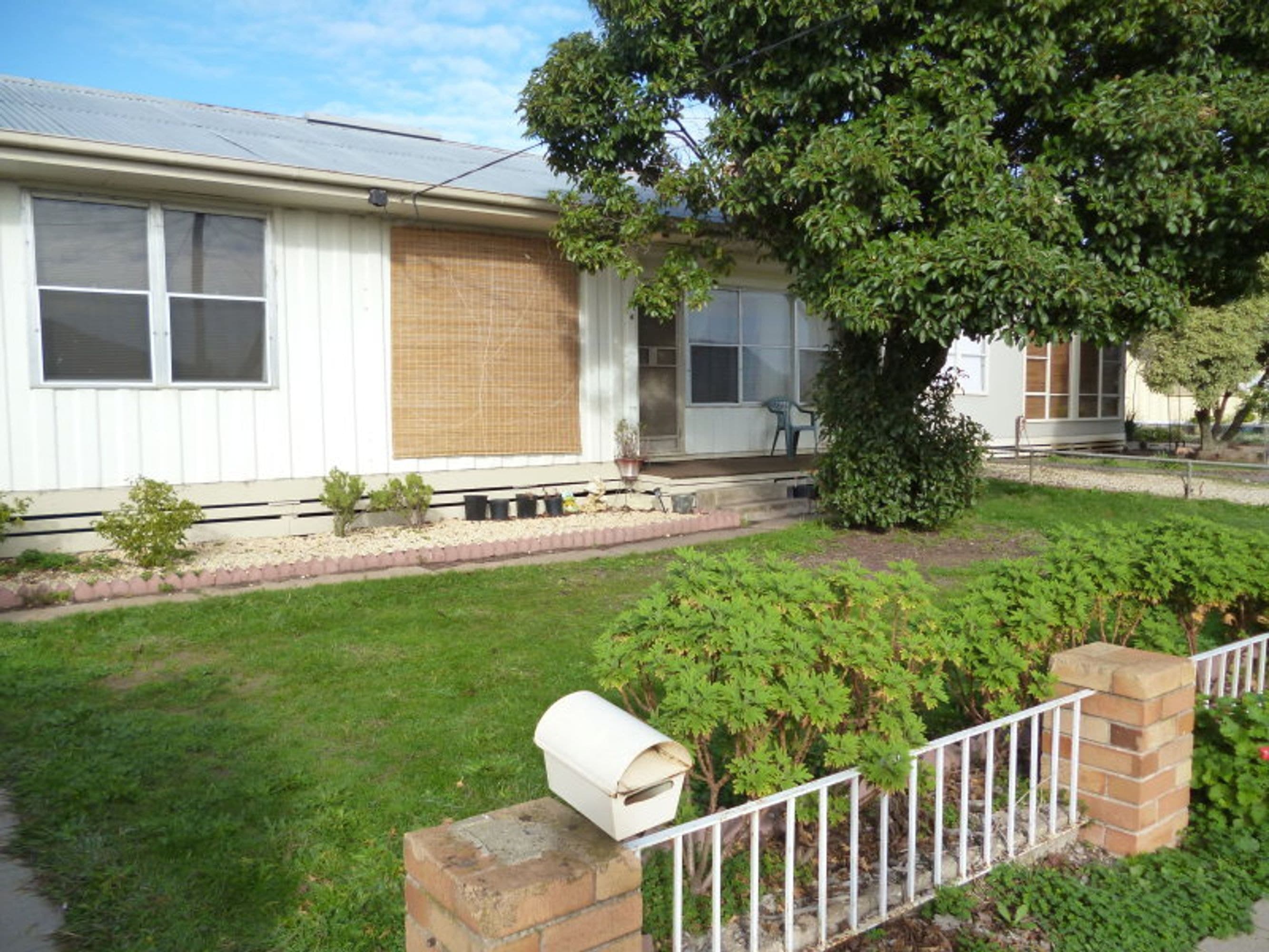 6 Hutchesson St, Horsham VIC 3400, Horsham - Image 1