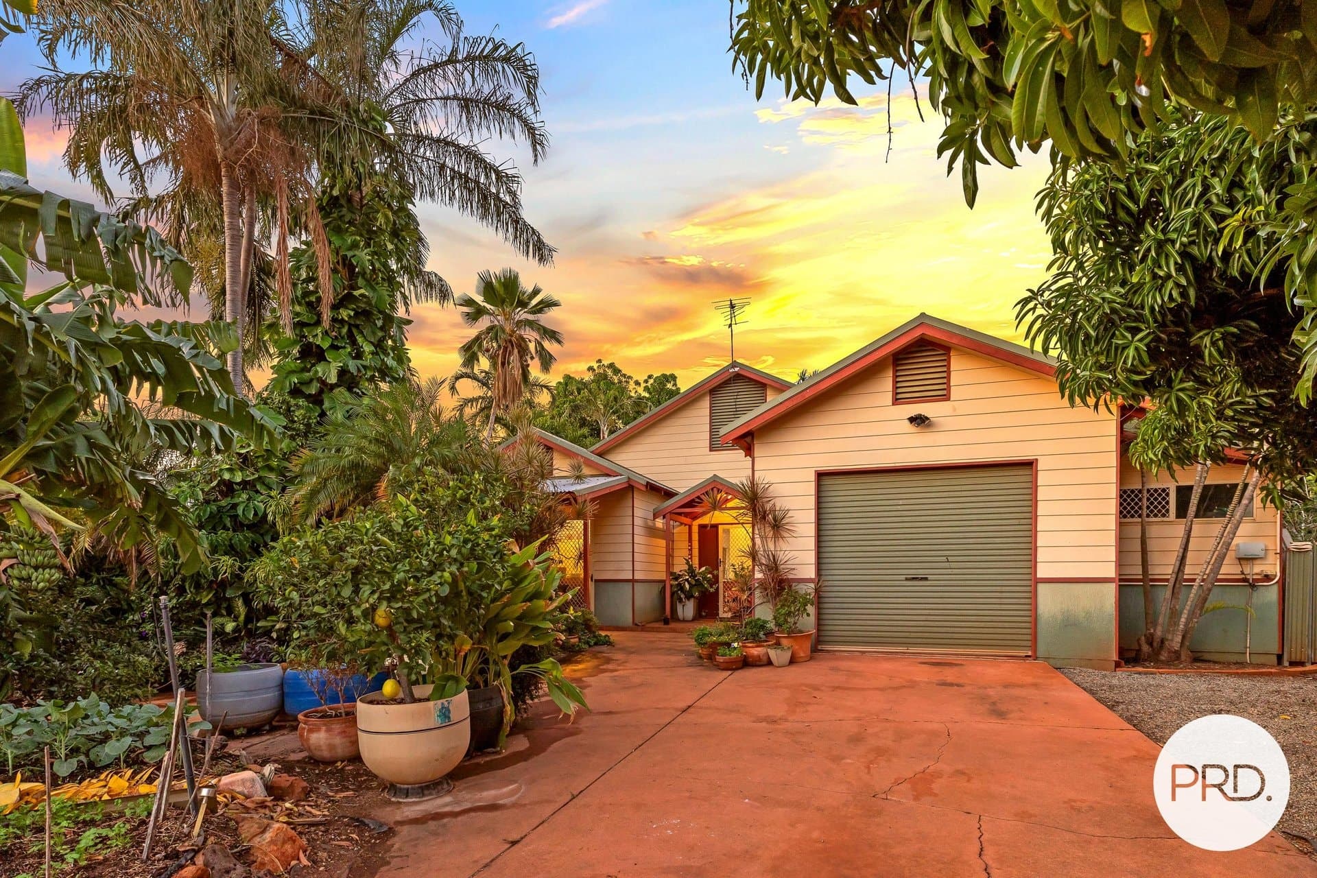 20
                Mckenzie
                Road
            
            
            
            cable beach
            
            
            WA,
            6726, Cable Beach - Image 1