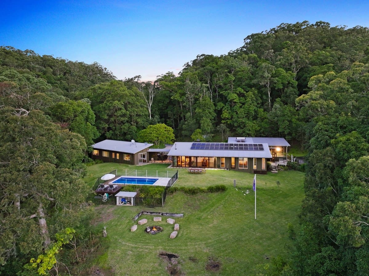 756
                Trees
                Road
            
            
            
            tallebudgera valley
            
            
            QLD,
            4228, Tallebudgera Valley - Image 1