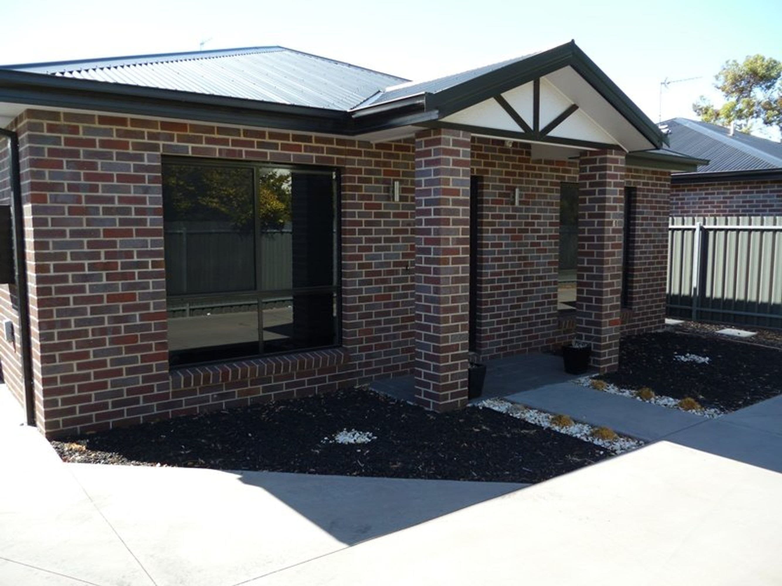 2/13 Bowden Street, Horsham VIC 3400, Horsham - Image 1