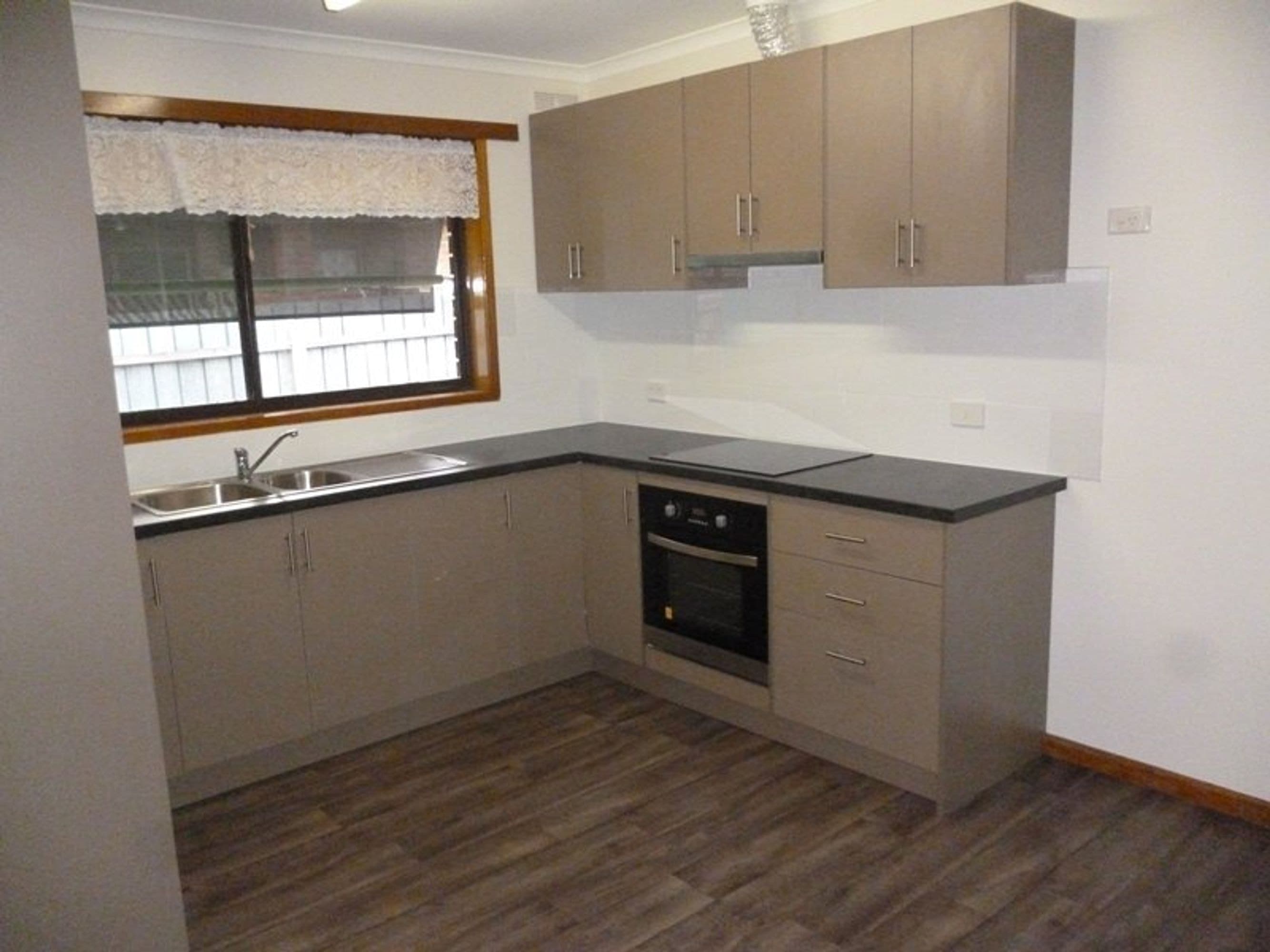 4/5 Begg Street, Horsham VIC 3401, Horsham - Thumbnail 2