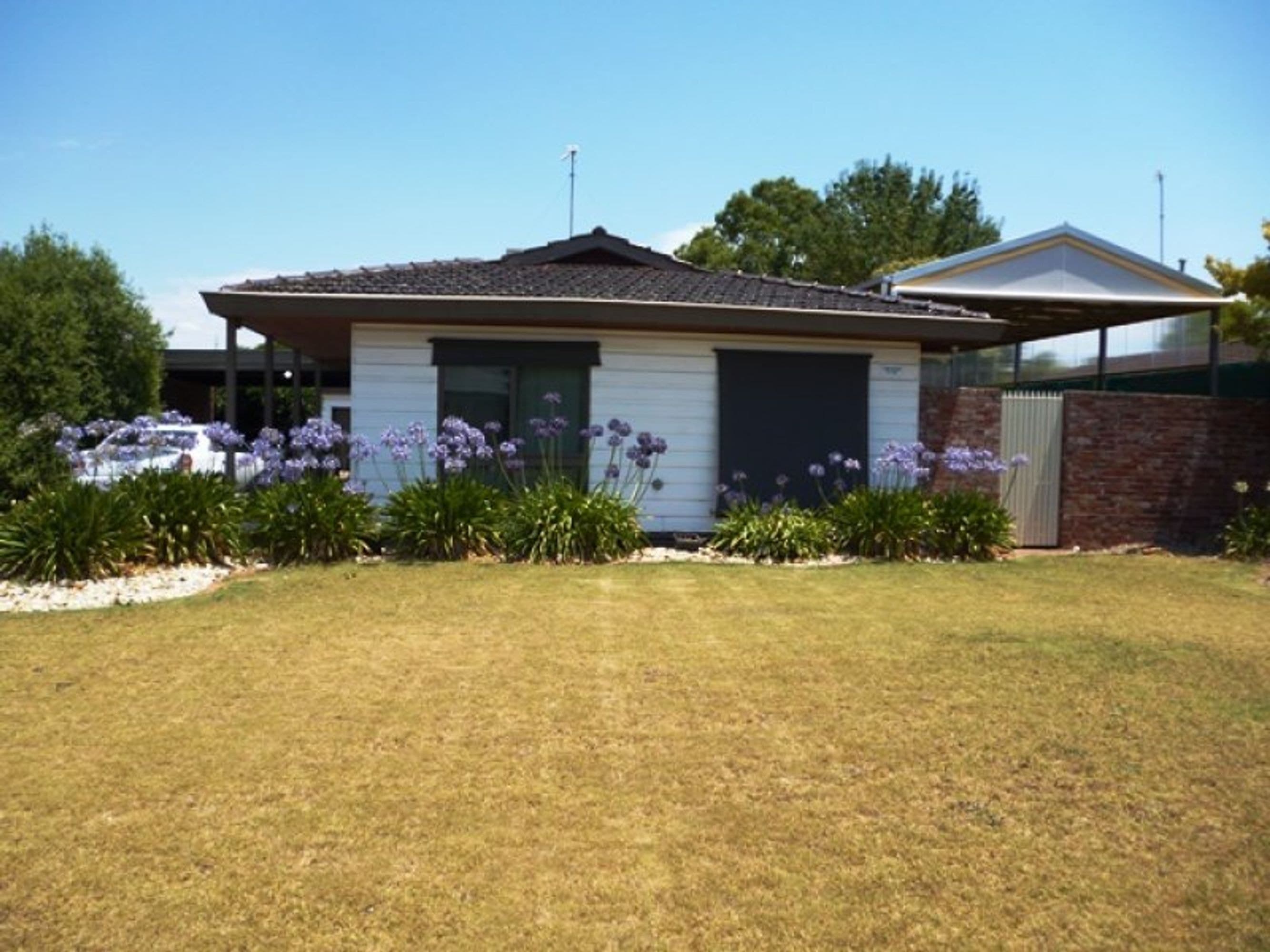 39 Alexander Avenue, Horsham VIC 3400, Horsham - Image 1