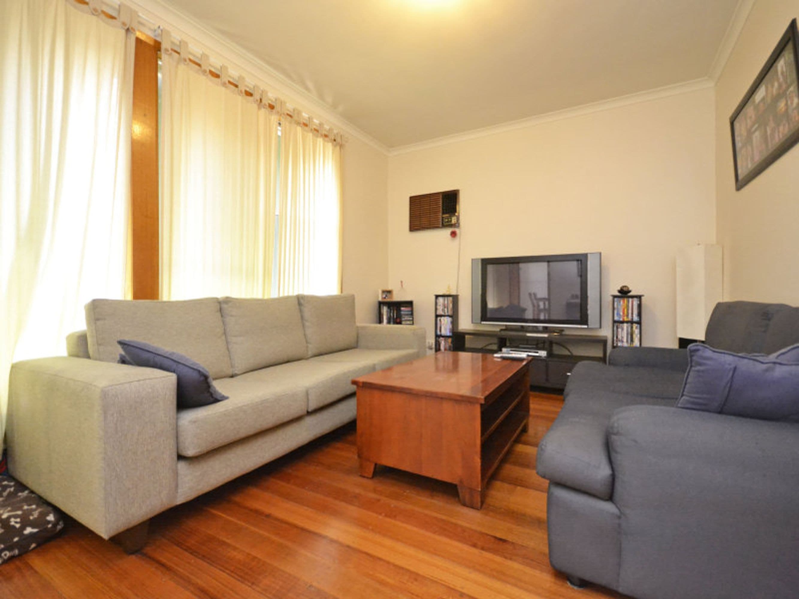 36 Hennessey Street, Horsham VIC 3400, Horsham - Thumbnail 2