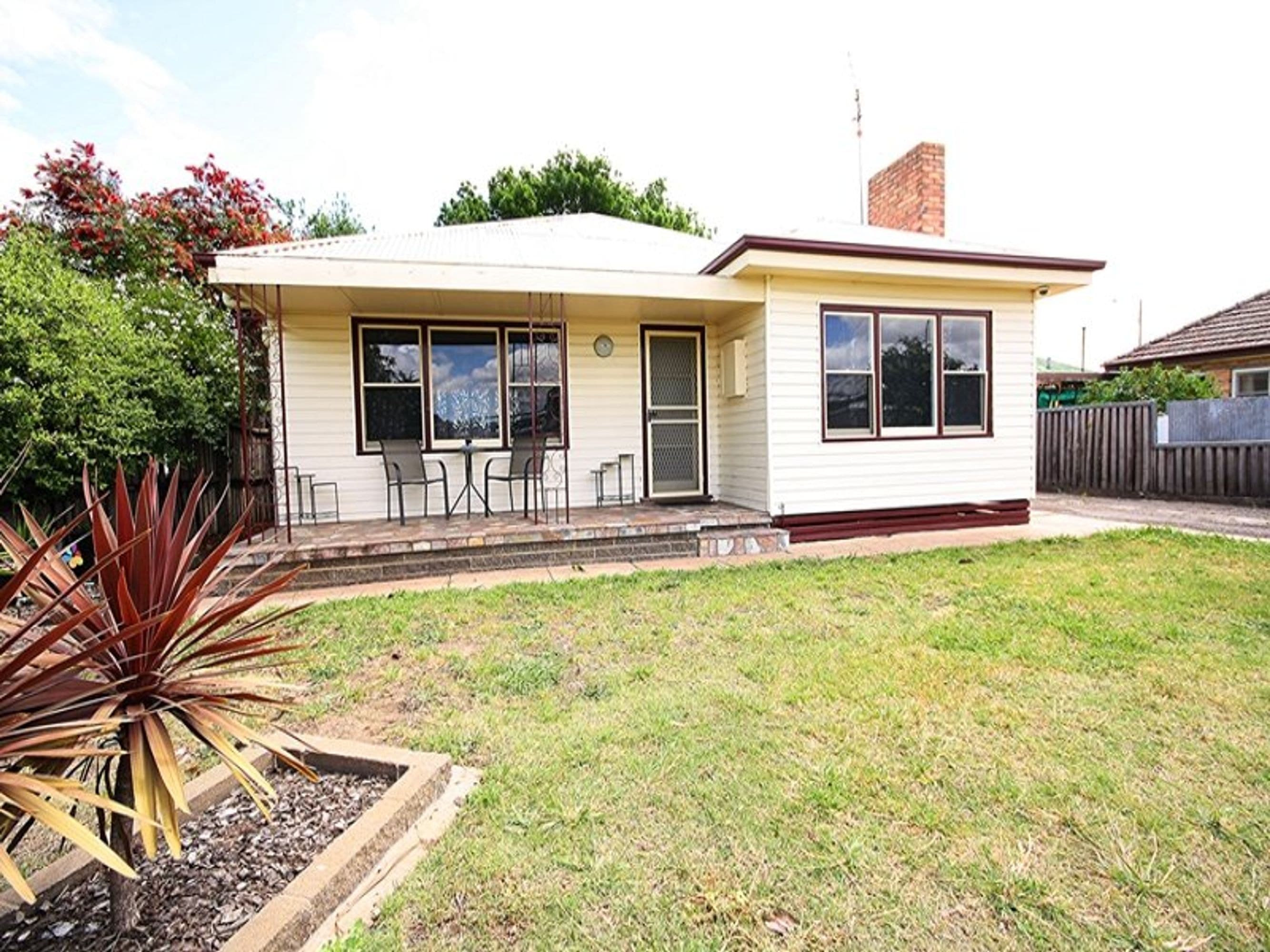 2 Urquhart Street, Horsham VIC 3400, Horsham - Image 1