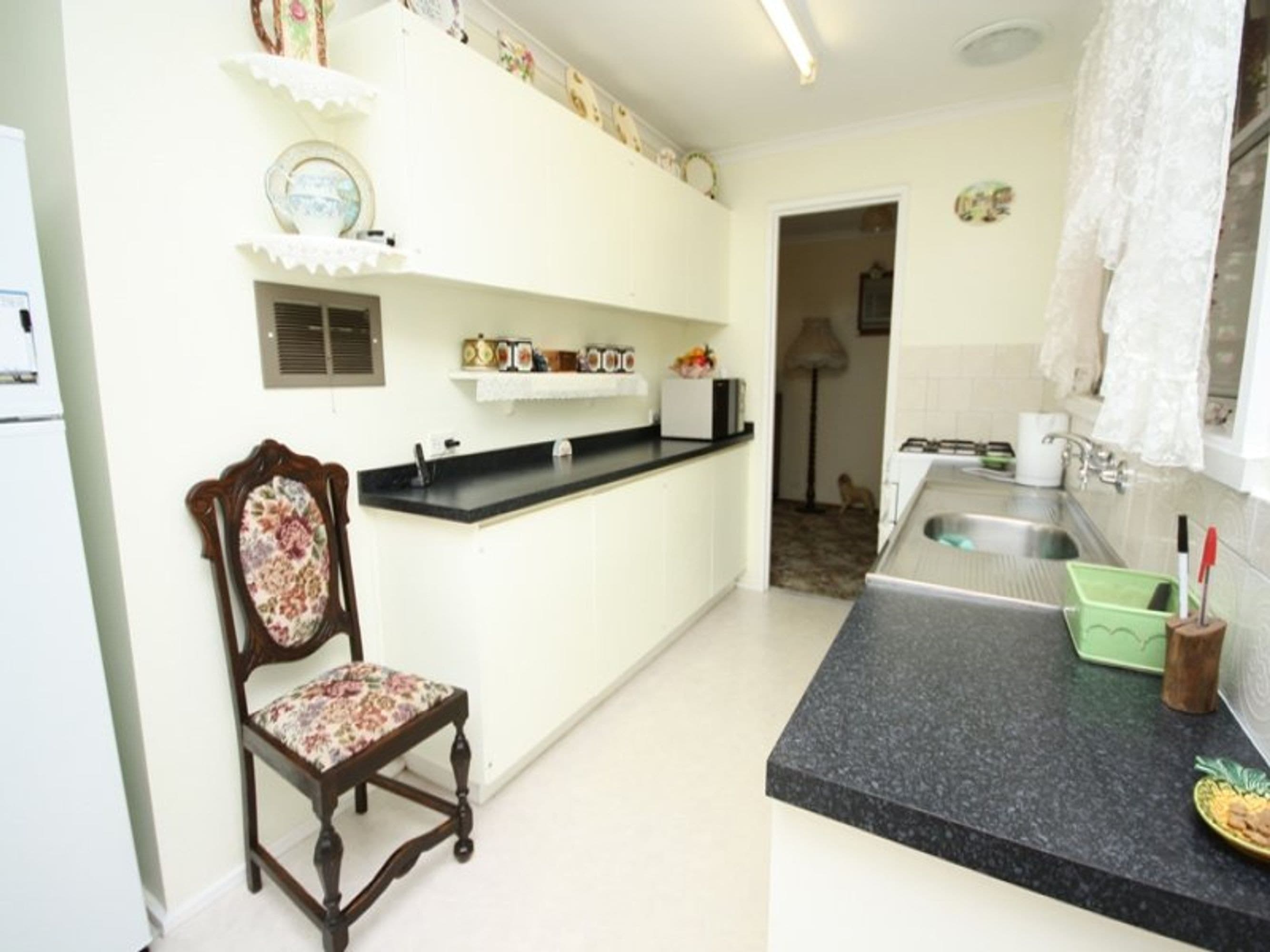 5 Forsyth Avenue, Horsham VIC 3401, Horsham - Thumbnail 2