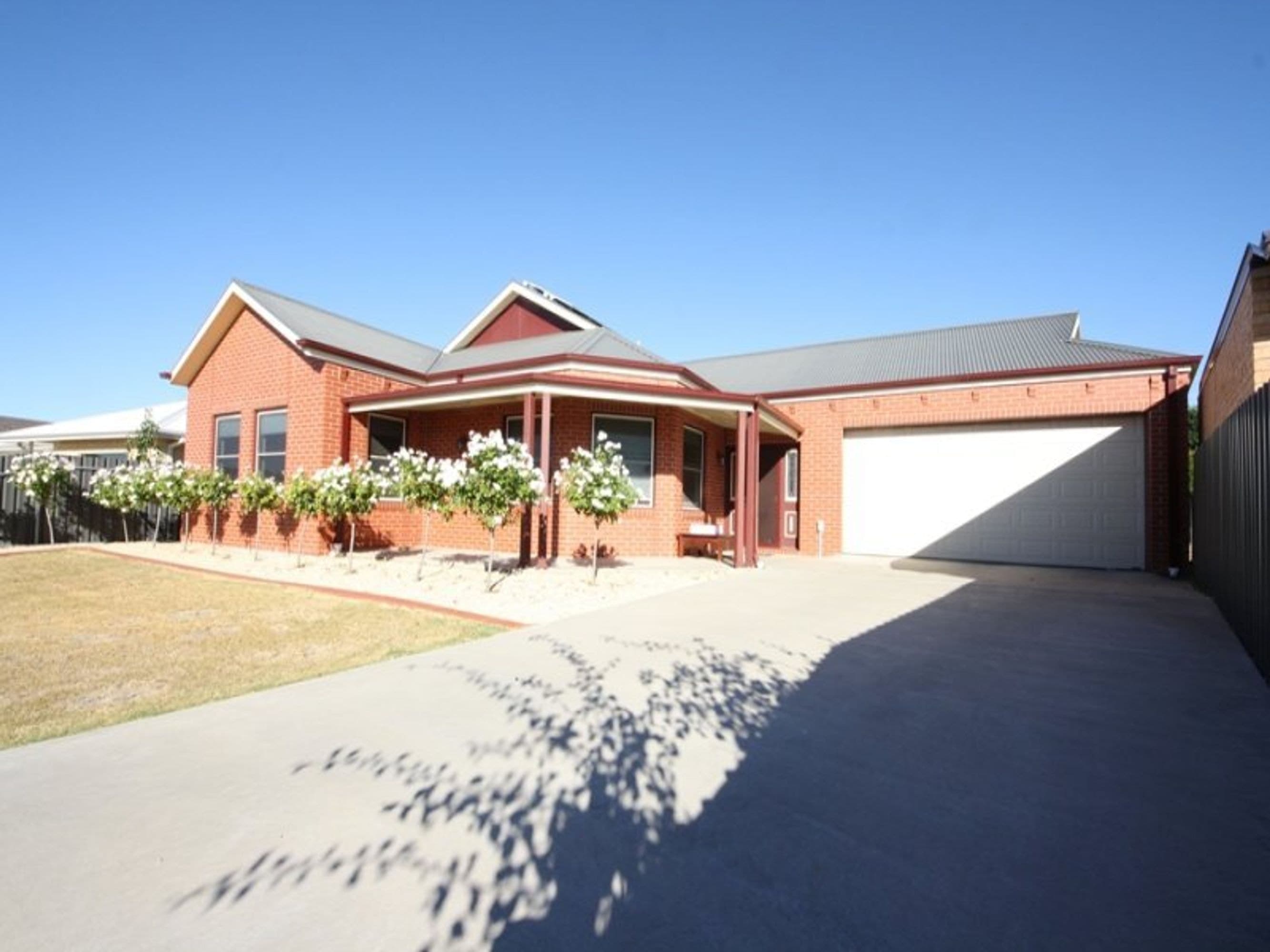 181 Barnes Boulevard, Horsham VIC 3400, Horsham - Image 1