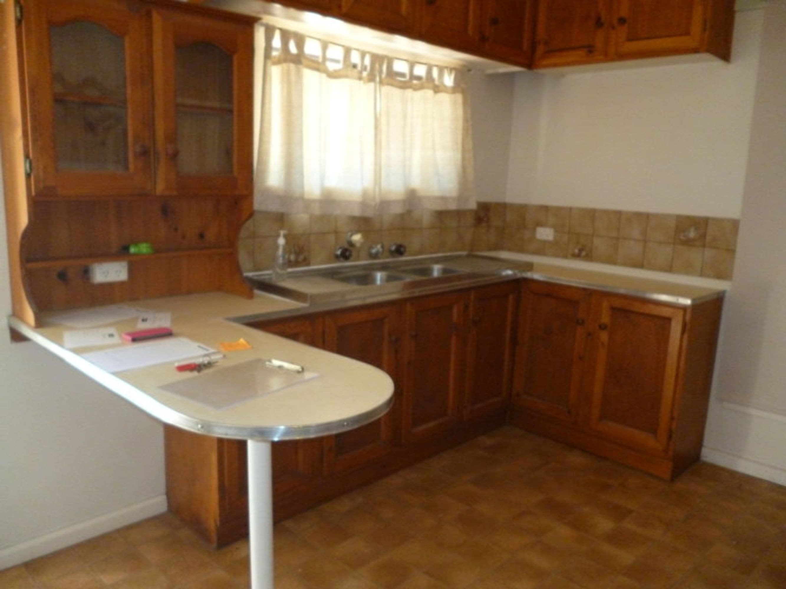 20 Townsend Street, Nhill VIC 3418, Nhill - Thumbnail 2