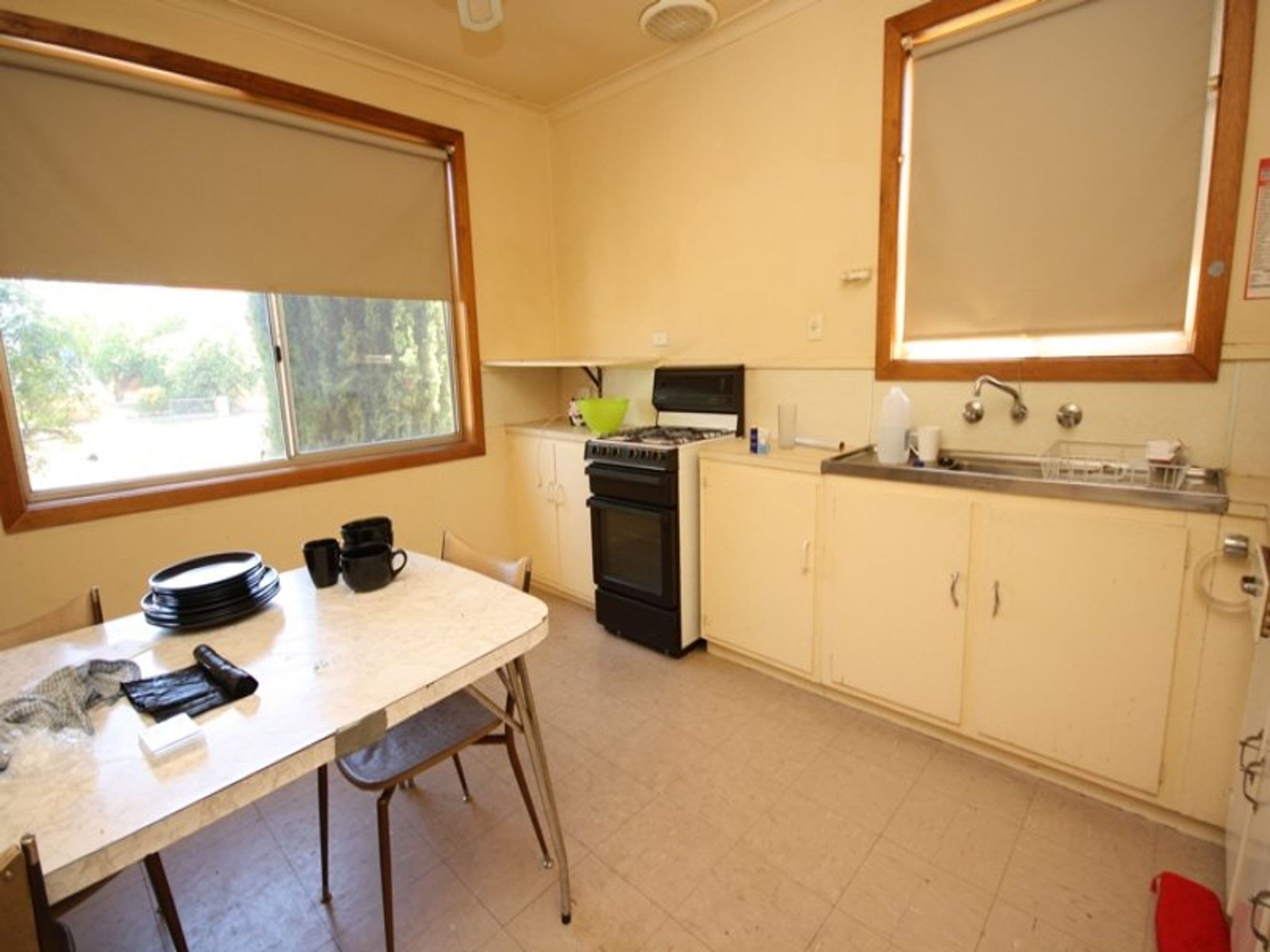 14 Hutchesson Street, Horsham VIC 3400, Horsham - Thumbnail 3