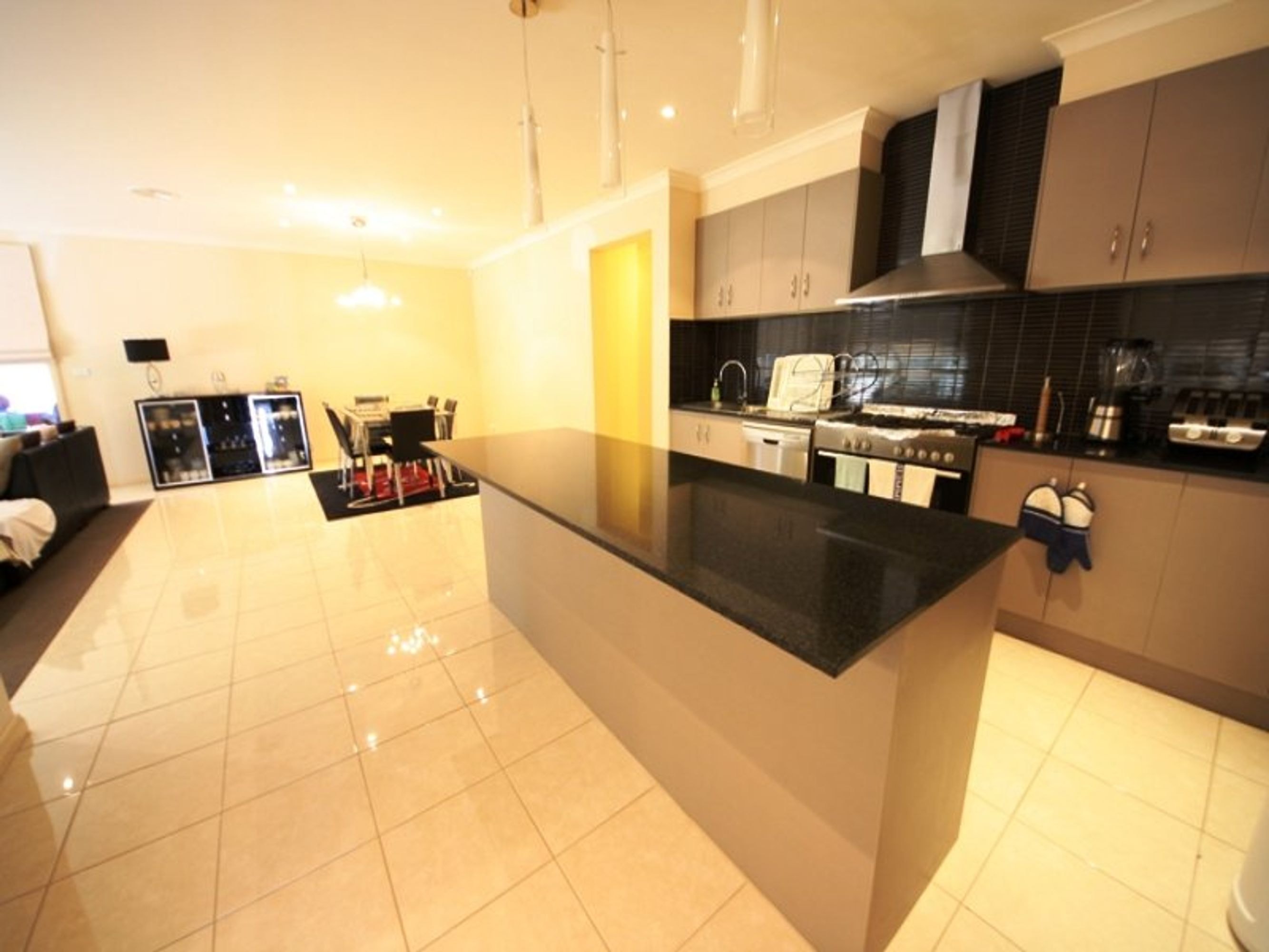 6 Hindmarsh Court, Nhill VIC 3418, Nhill - Thumbnail 2