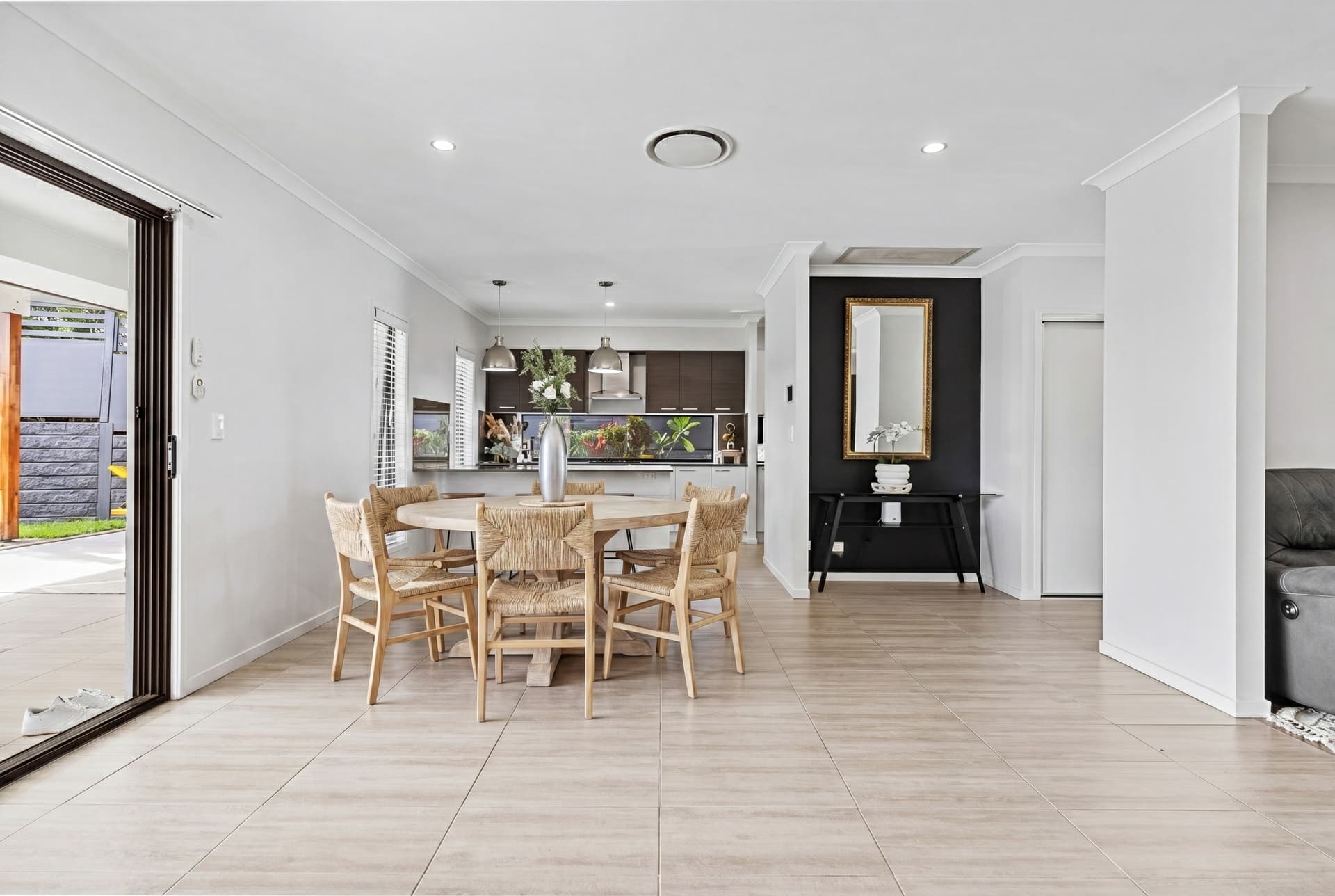 21 Looby Crescent Pimpama QLD, Pimpama - Thumbnail 5