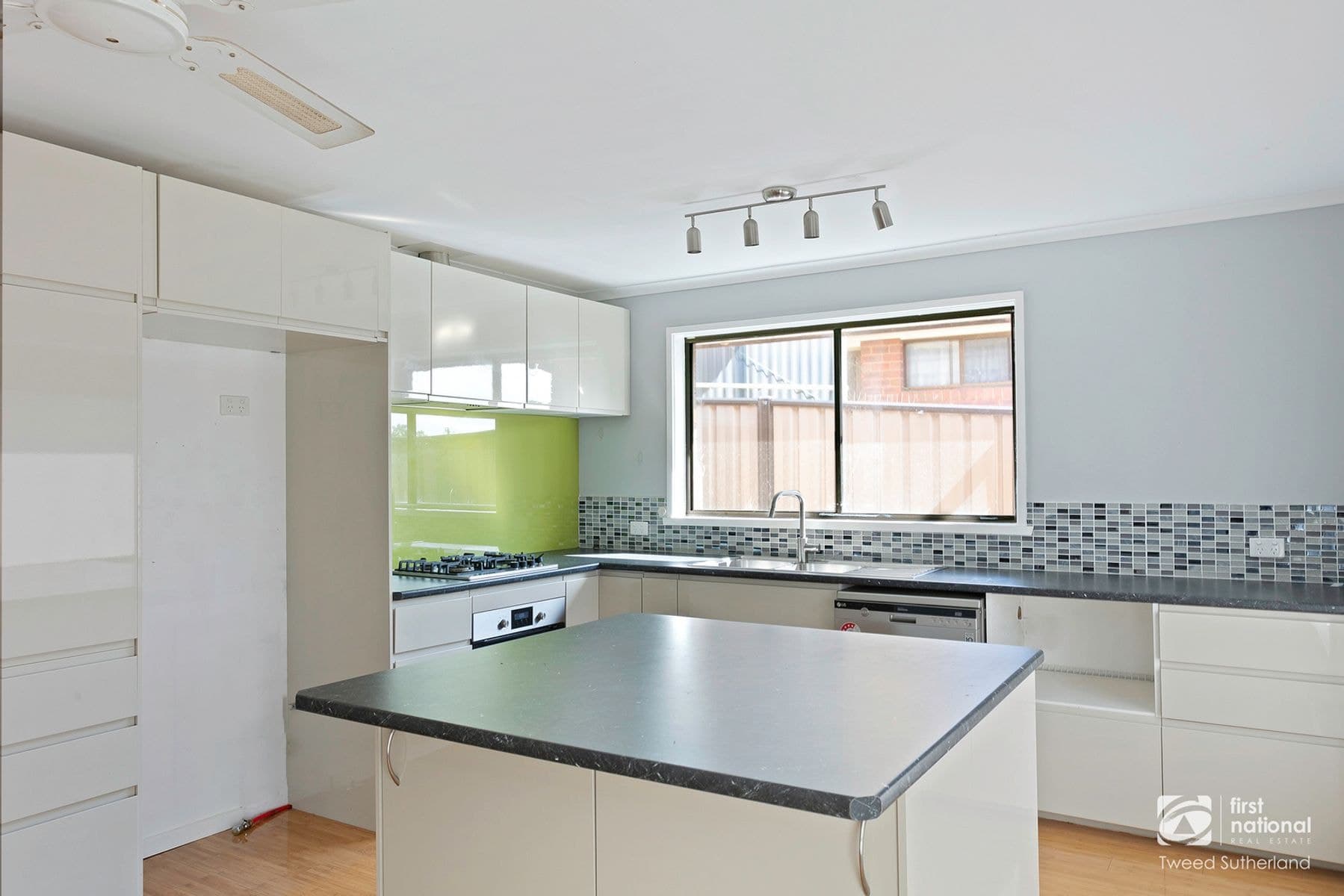 30 William Drive, Kangaroo Flat VIC 3555, Kangaroo Flat - Thumbnail 4