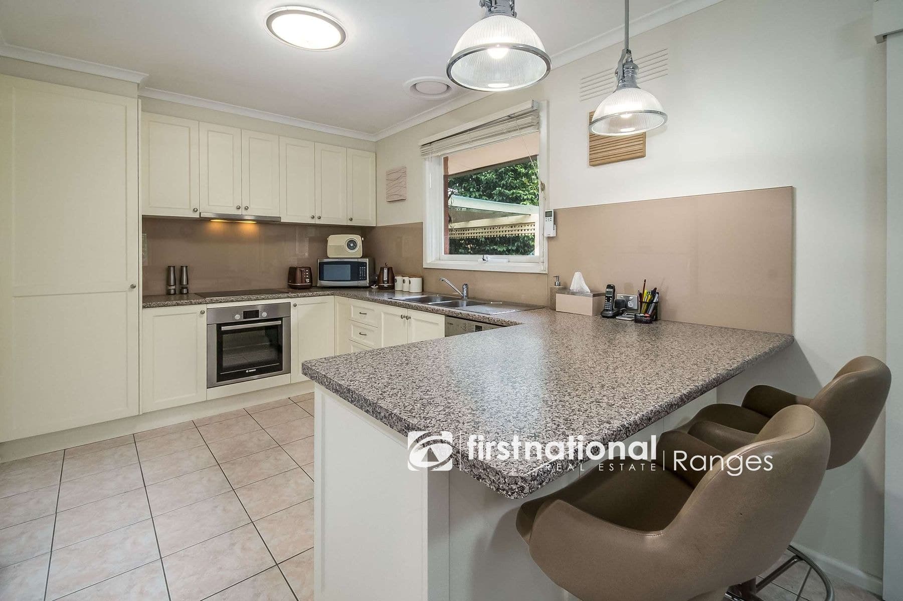13 Philip Road, Knoxfield VIC 3180, Knoxfield - Thumbnail 4