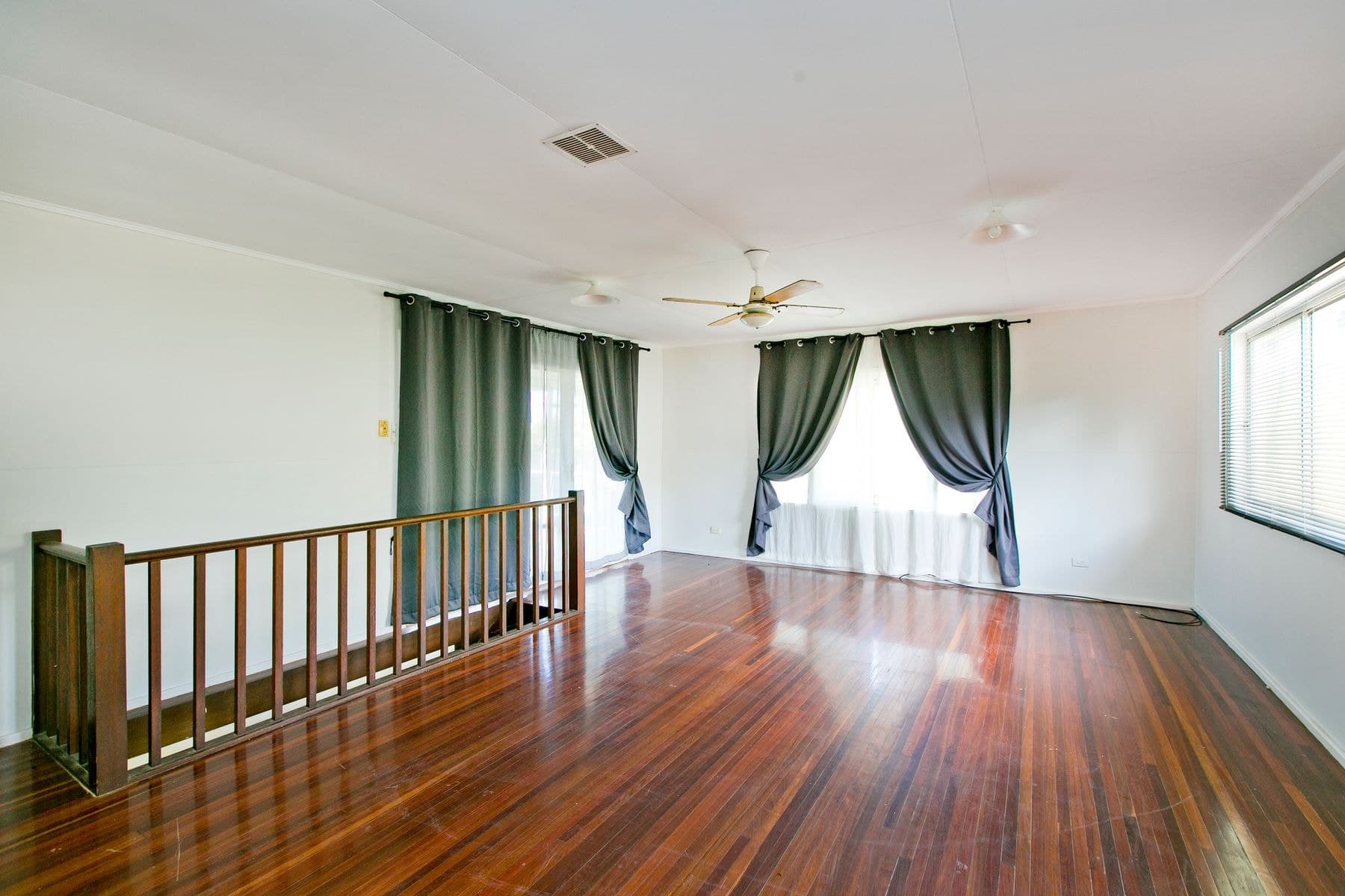 39 Kianawah Road, Wynnum West QLD 4178, Wynnum West - Thumbnail 7