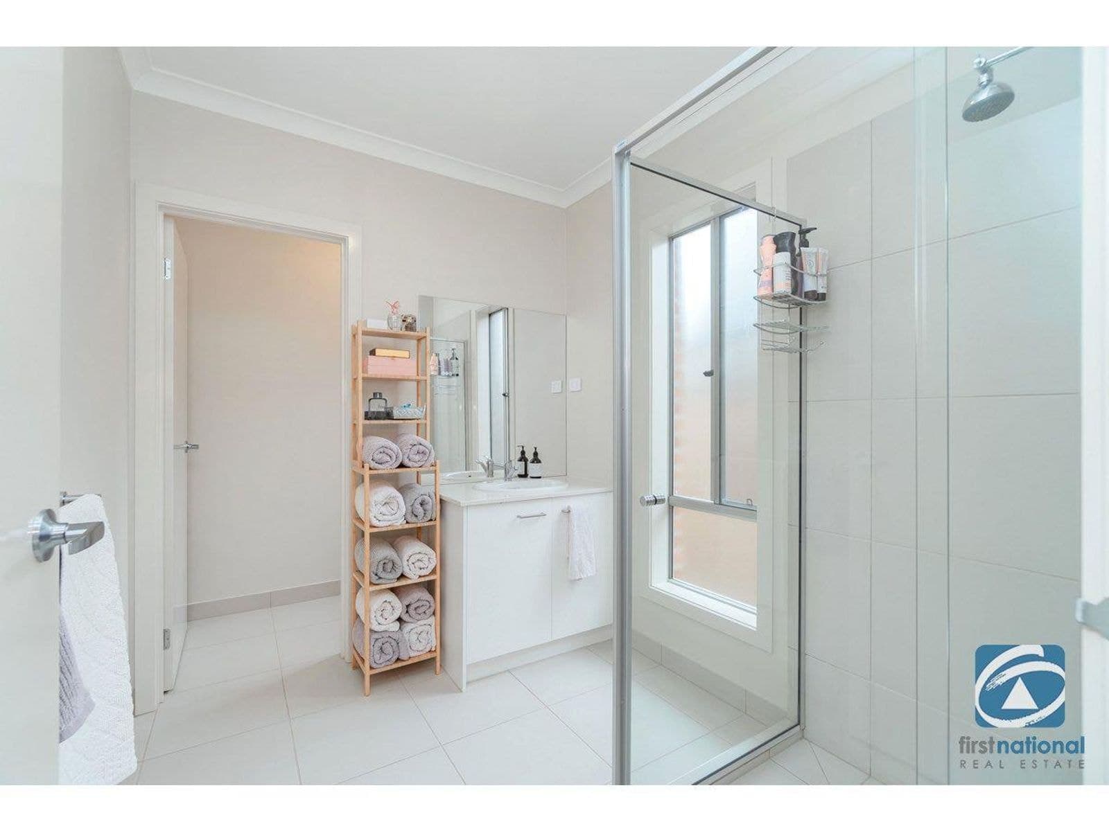 21 Lokeport Parkway, Mickleham VIC 3064, Mickleham - Thumbnail 3