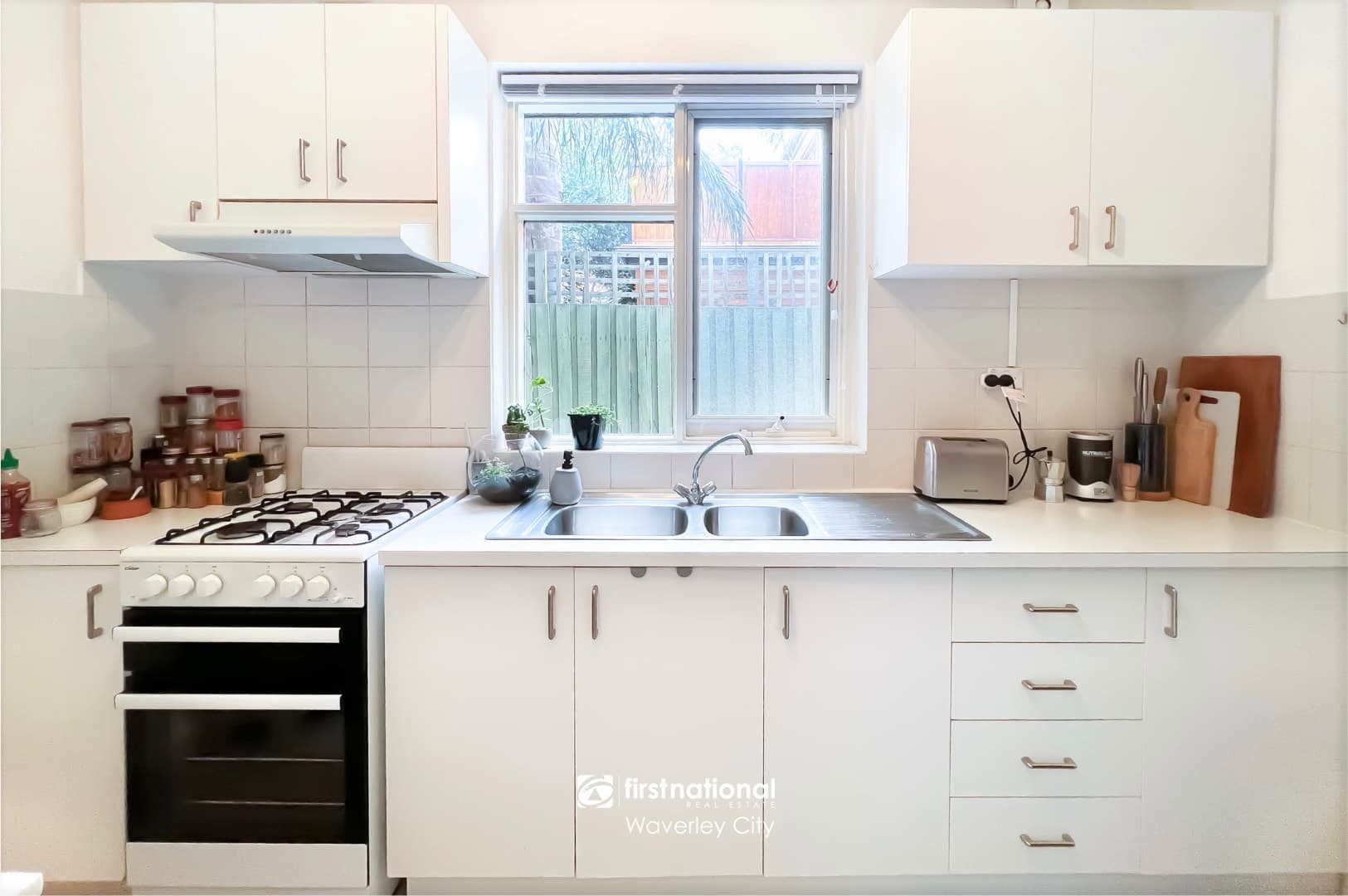 2/16 Joyce Street, Elwood VIC 3184, Elwood - Thumbnail 3