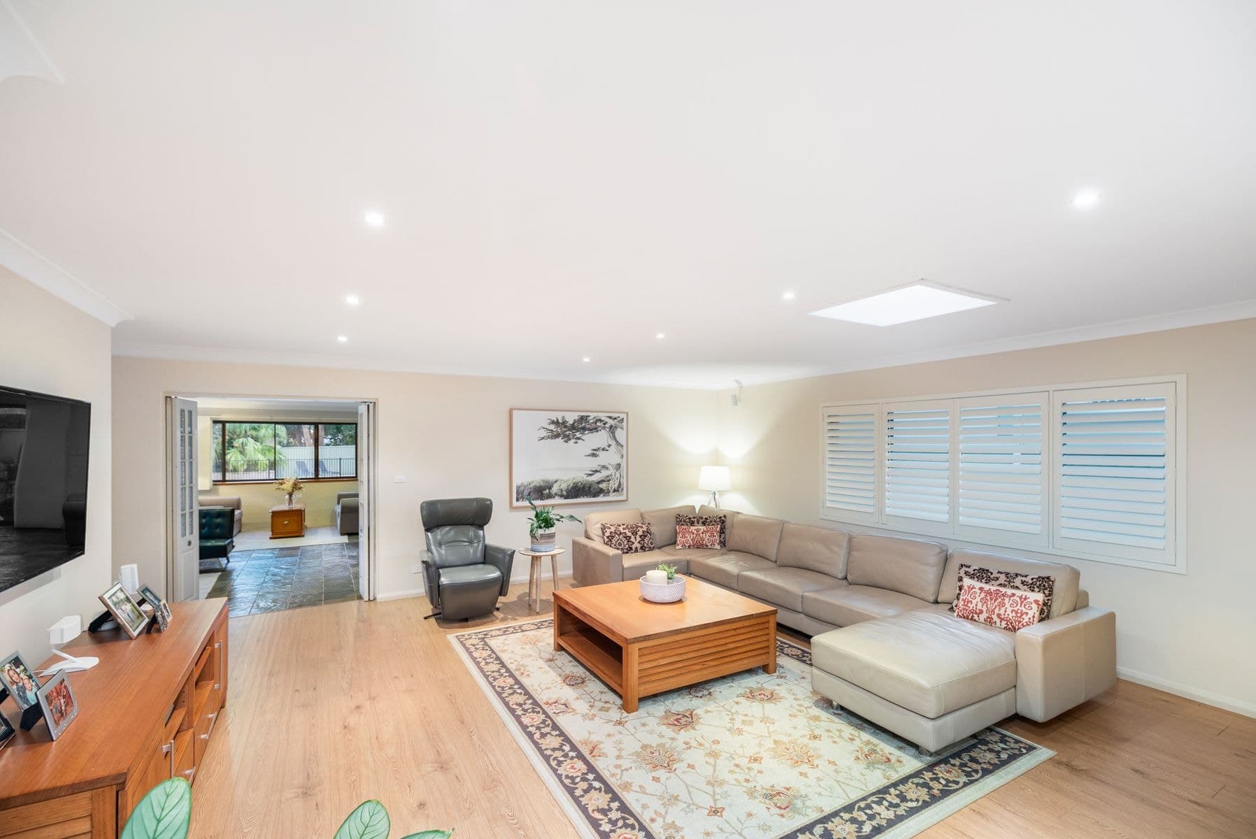 18 Gracemar Avenue, Panania NSW 2213, Panania - Thumbnail 2