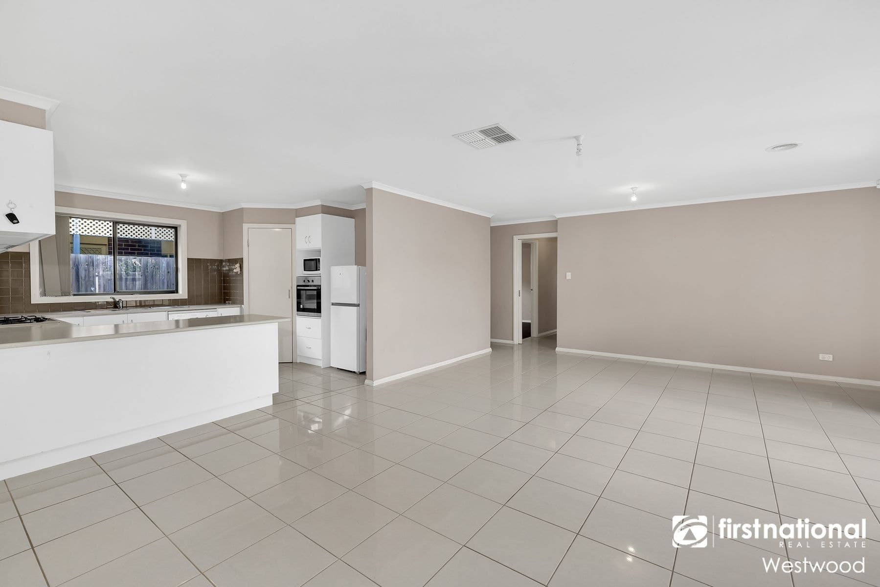 51 Toritta Way, Truganina VIC 3029, Truganina - Thumbnail 4
