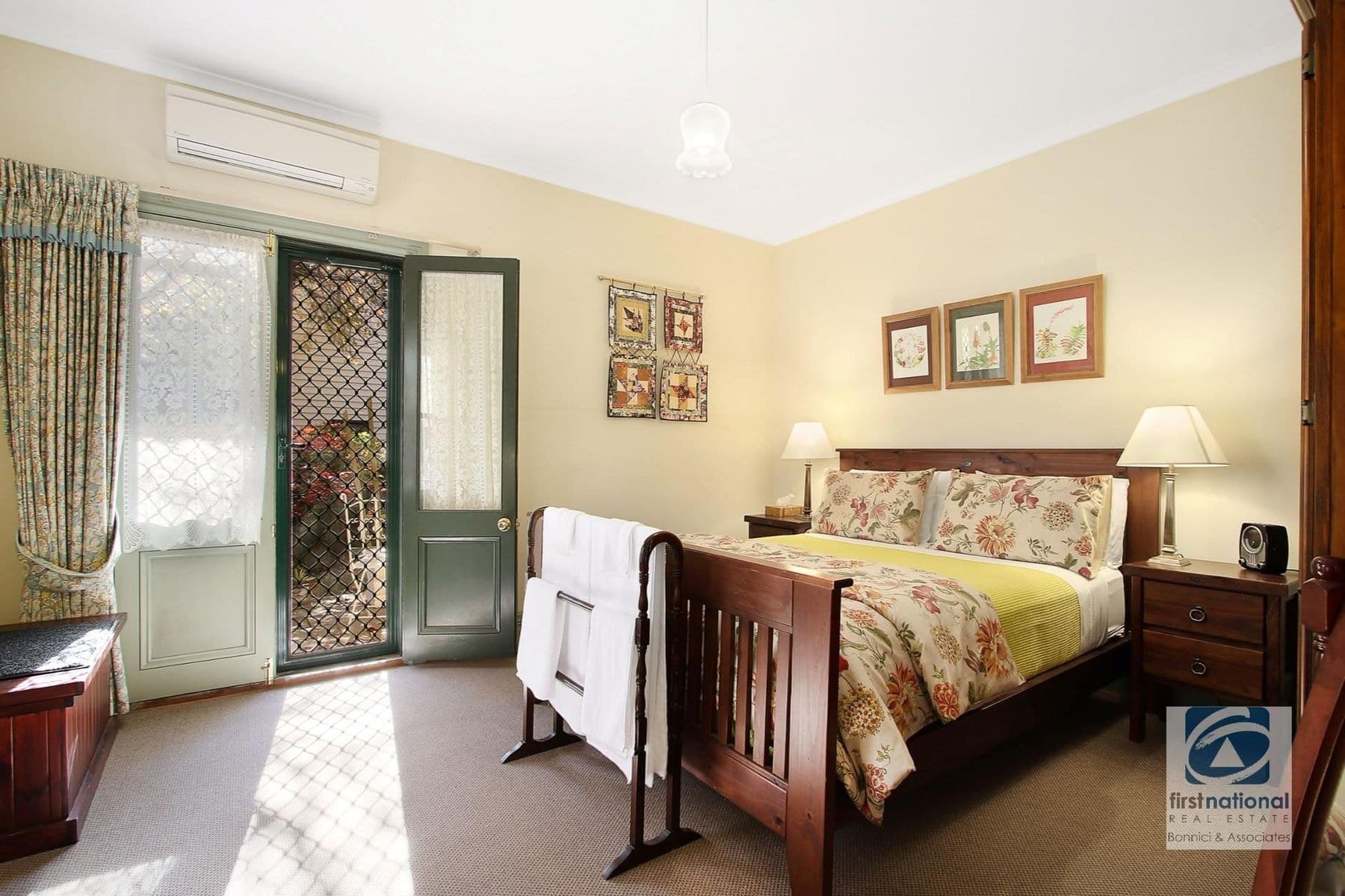 21 Loch Street, Beechworth VIC 3747, Beechworth - Thumbnail 6