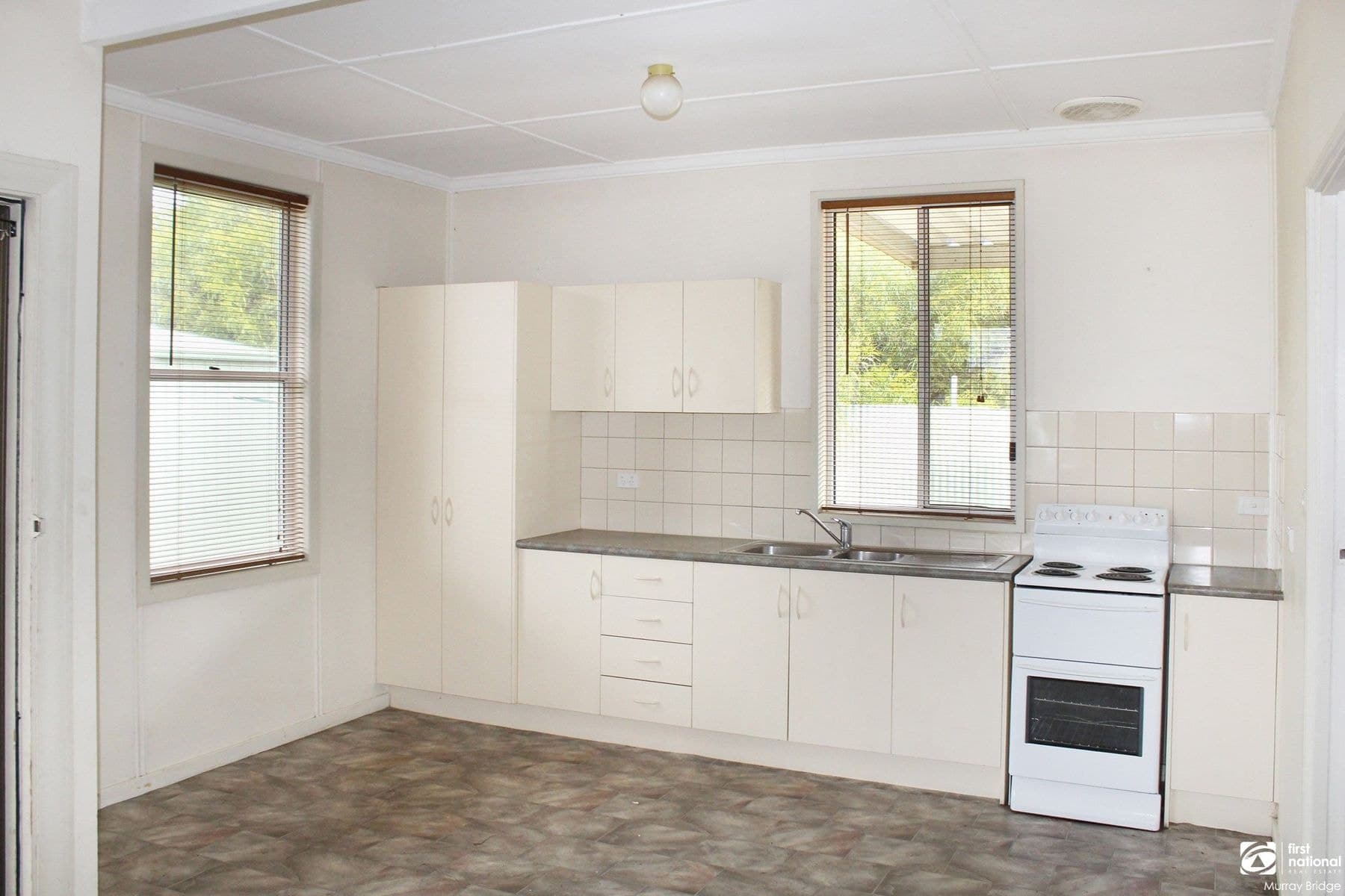 56a Charles Street, Murray Bridge SA 5253, Murray Bridge - Thumbnail 2