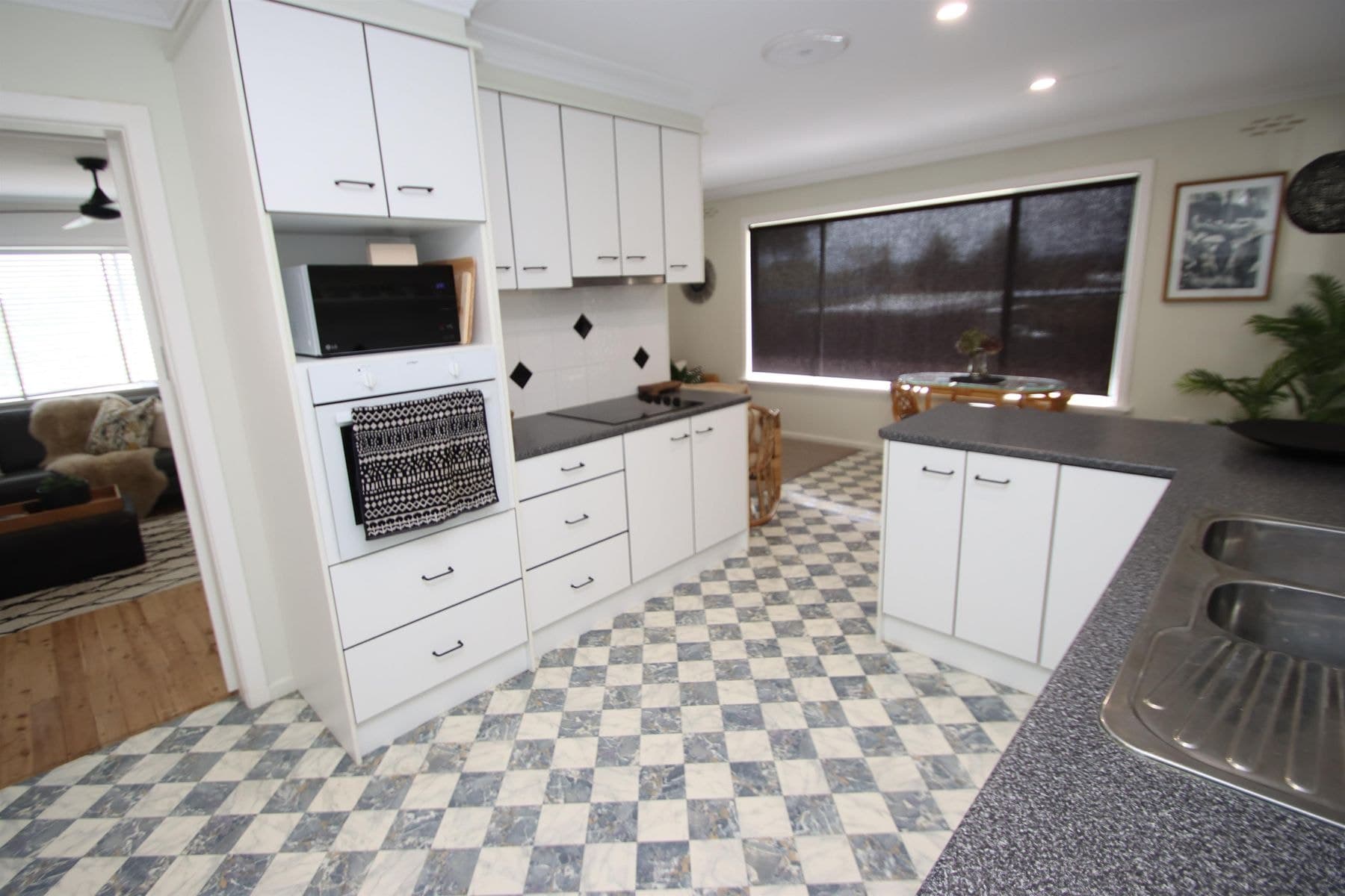 88 Martin Street, Tenterfield NSW 2372, Tenterfield - Thumbnail 7