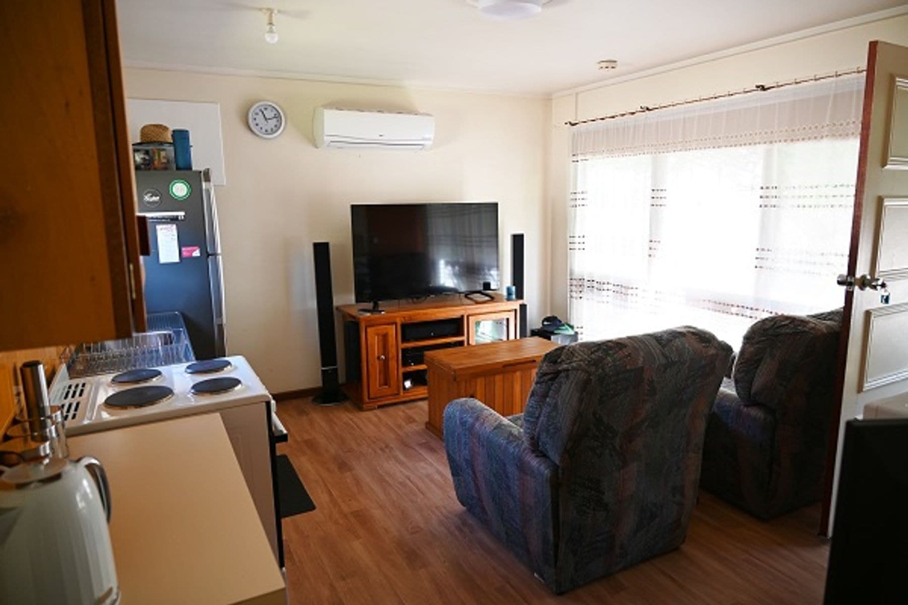 Units 1-6, 2 Kent Crescent, Waikerie SA 5330, Waikerie - Thumbnail 5