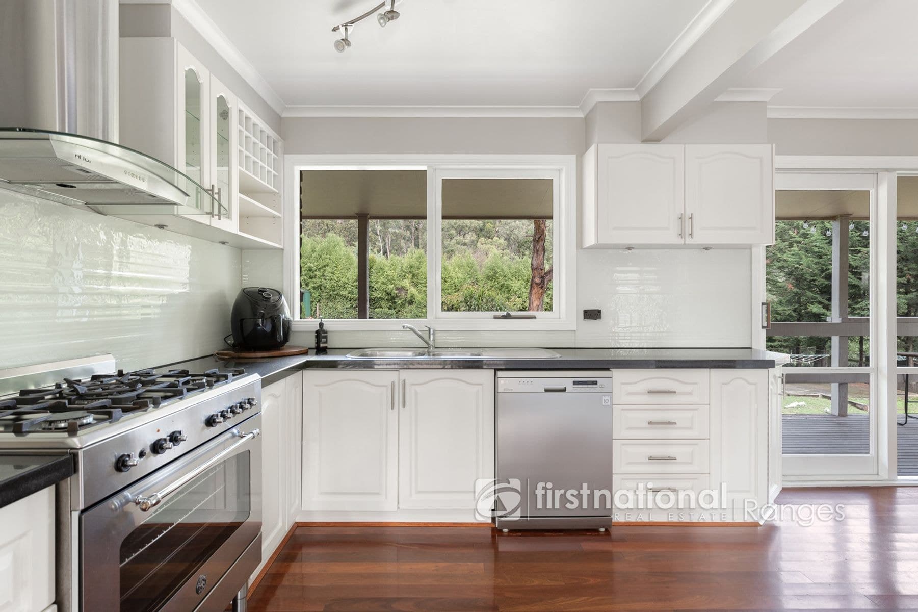 12-14 Steane Street, Cockatoo VIC 3781, Cockatoo - Thumbnail 5