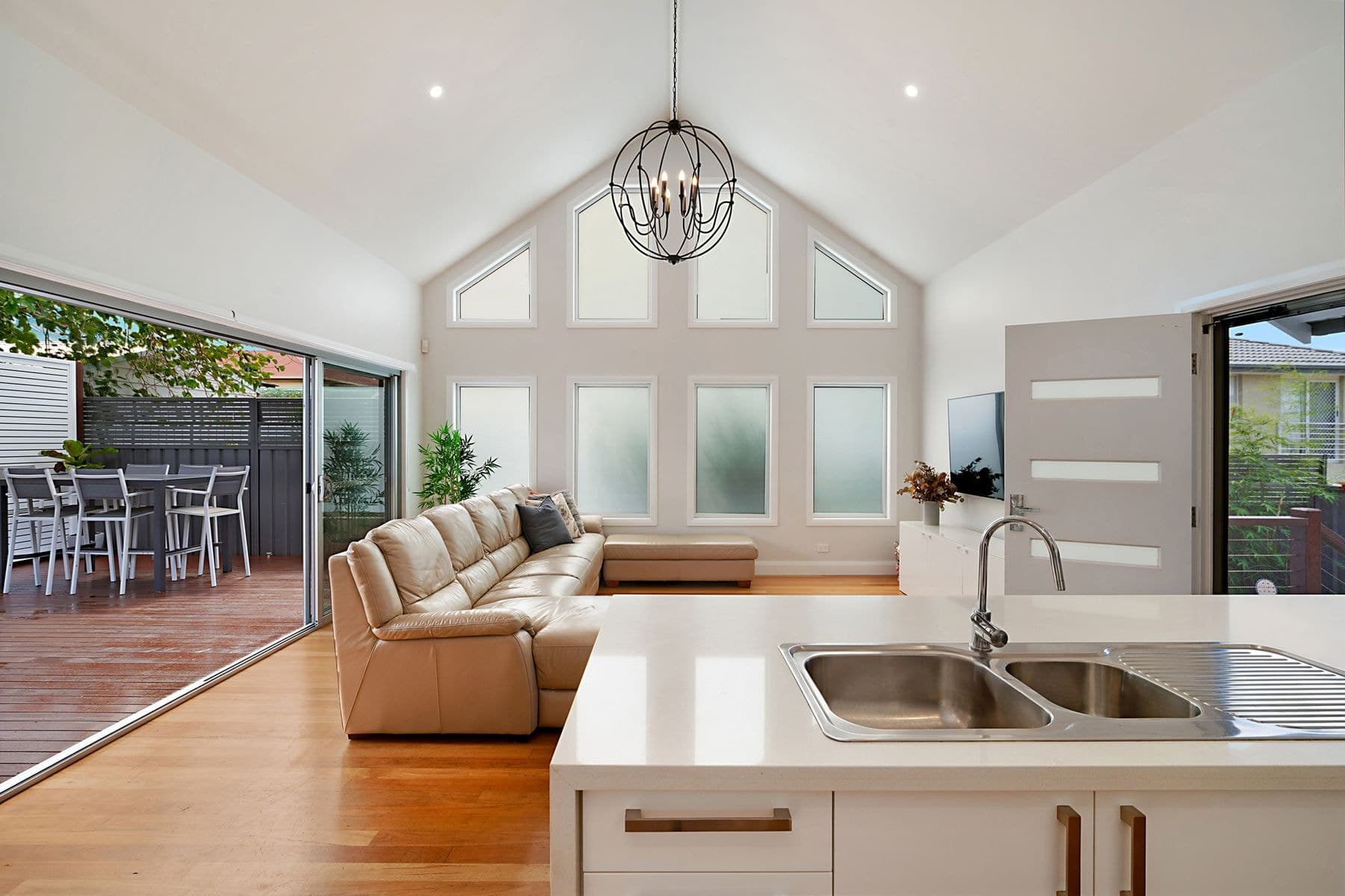 3 Curtis Street, Mayfield NSW 2304, Mayfield - Thumbnail 2