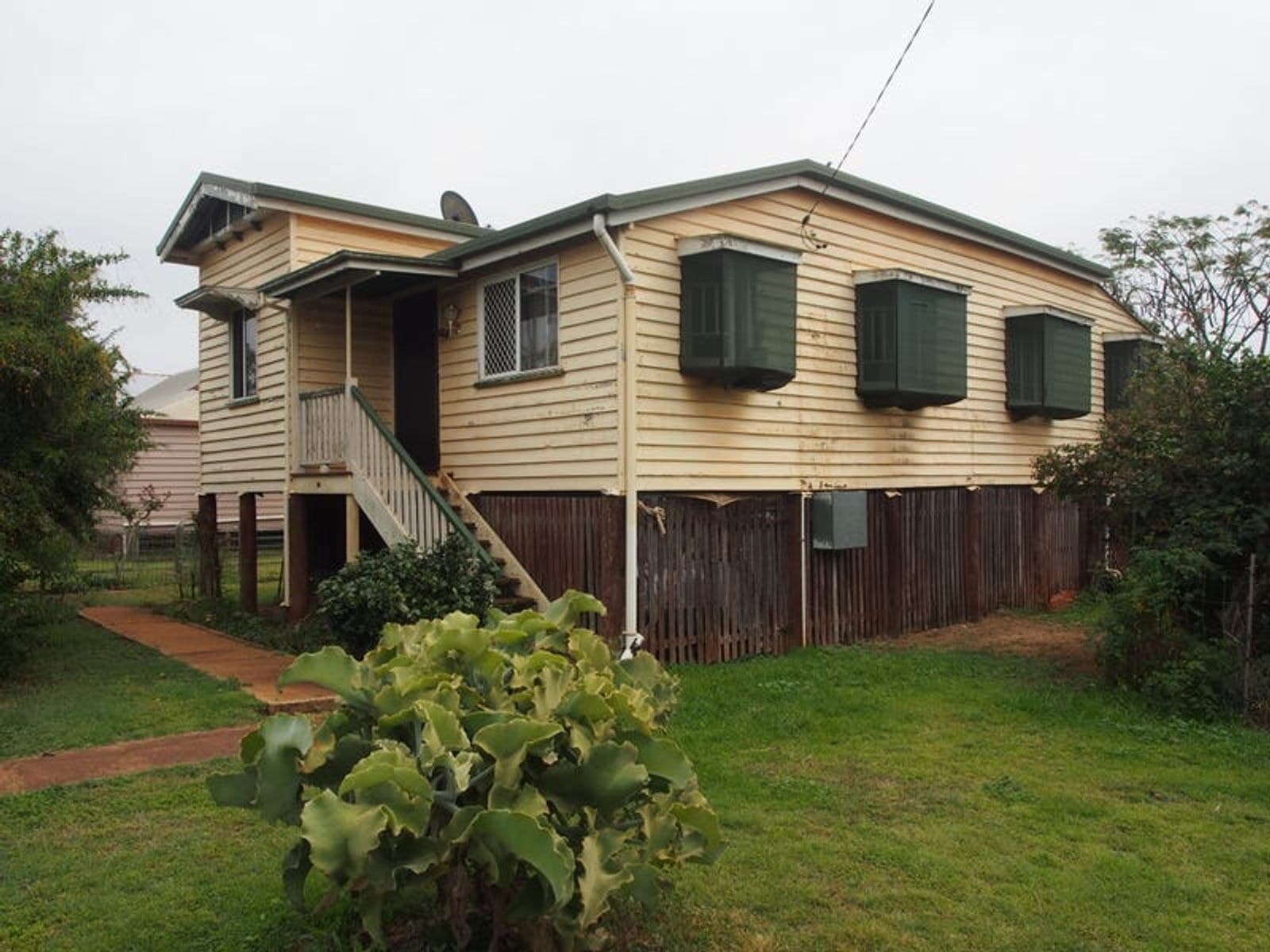 9 PIZZEY STREET, Childers QLD 4660, Childers - Image 1