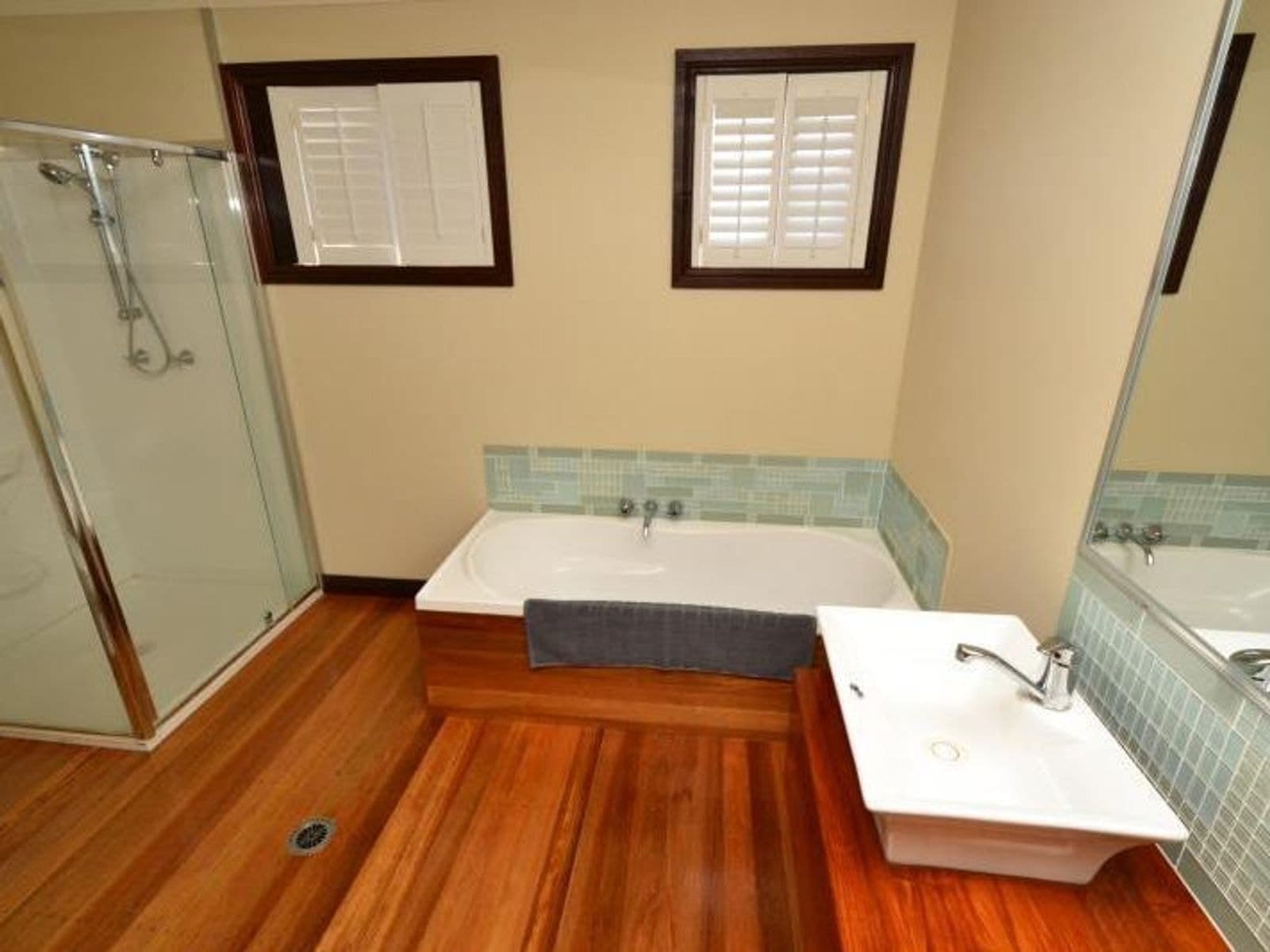 10 Michael Drive, Biloela QLD 4715, Biloela - Thumbnail 7