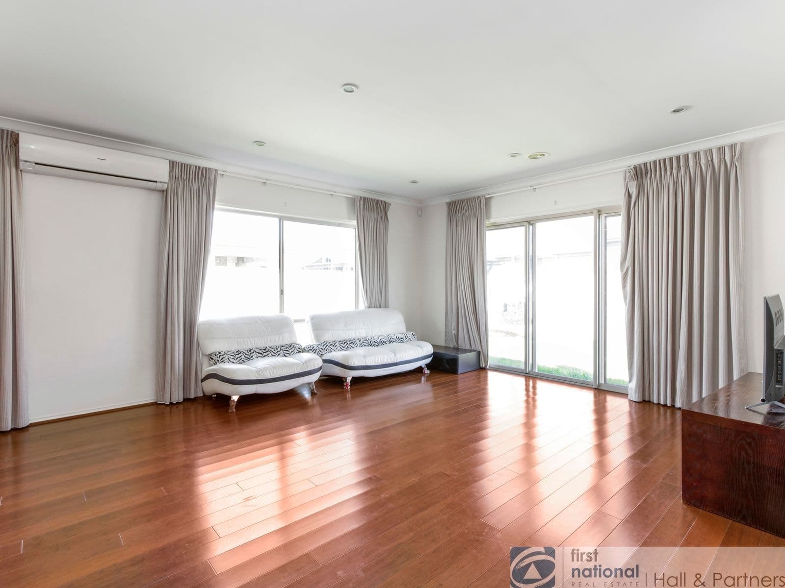 5 Victory Drive, Pakenham VIC 3810, Pakenham - Thumbnail 3