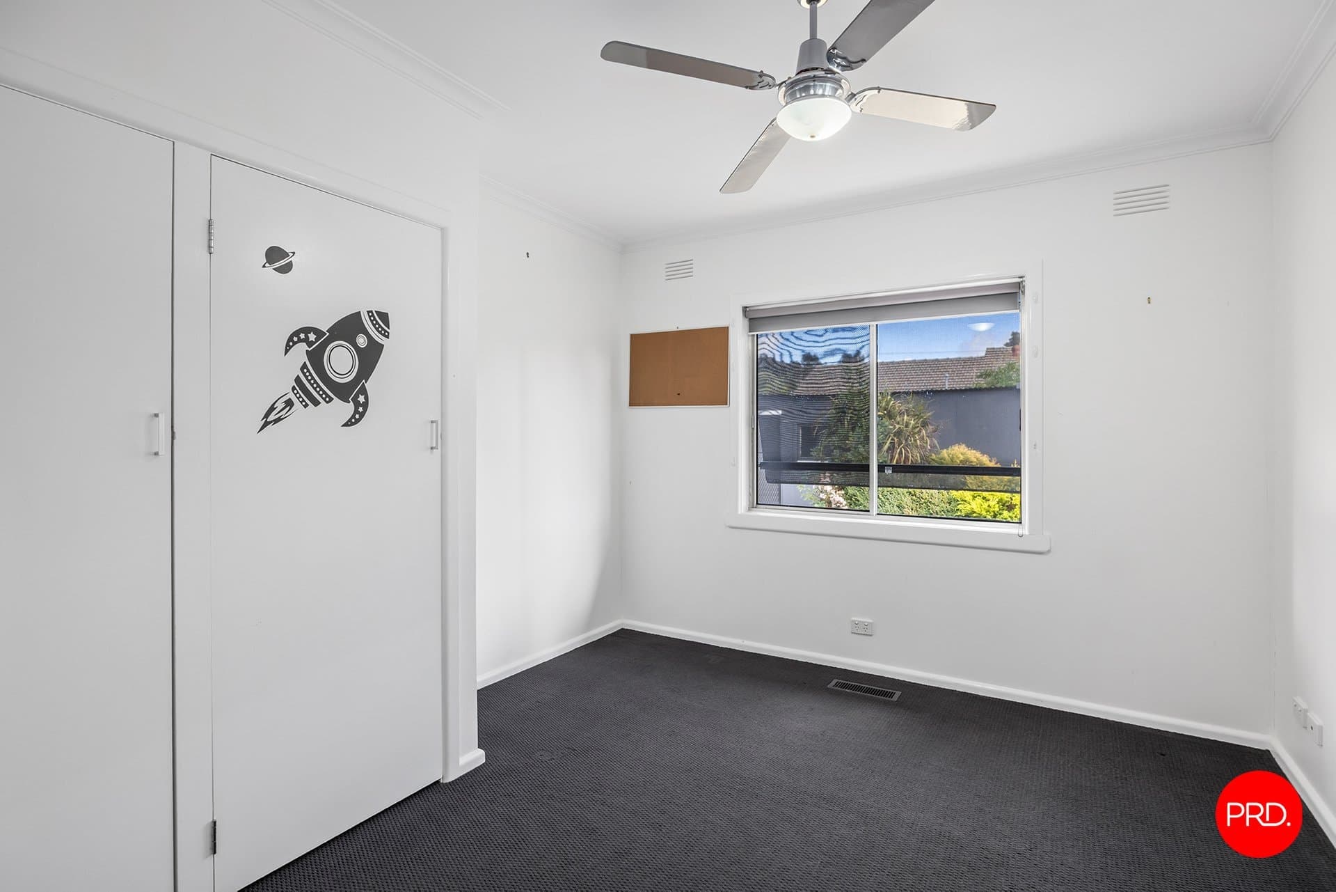 35
                Fry
                Street
            
            
            
            eaglehawk
            
            
            VIC,
            3556, Eaglehawk - Thumbnail 8