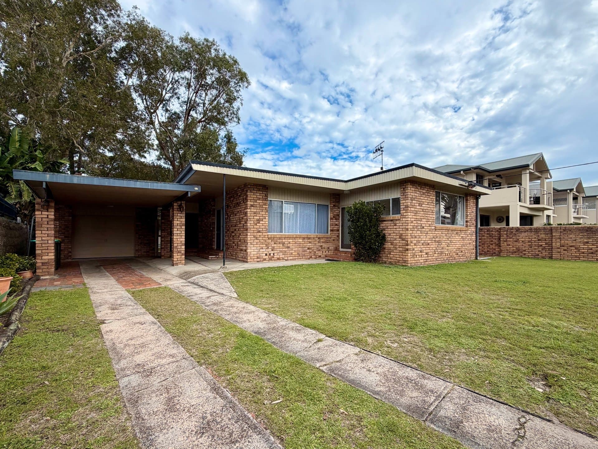 17
                Sandy Point
                Road
            
            
            
            corlette
            
            
            NSW,
            2315, Corlette - Thumbnail 3