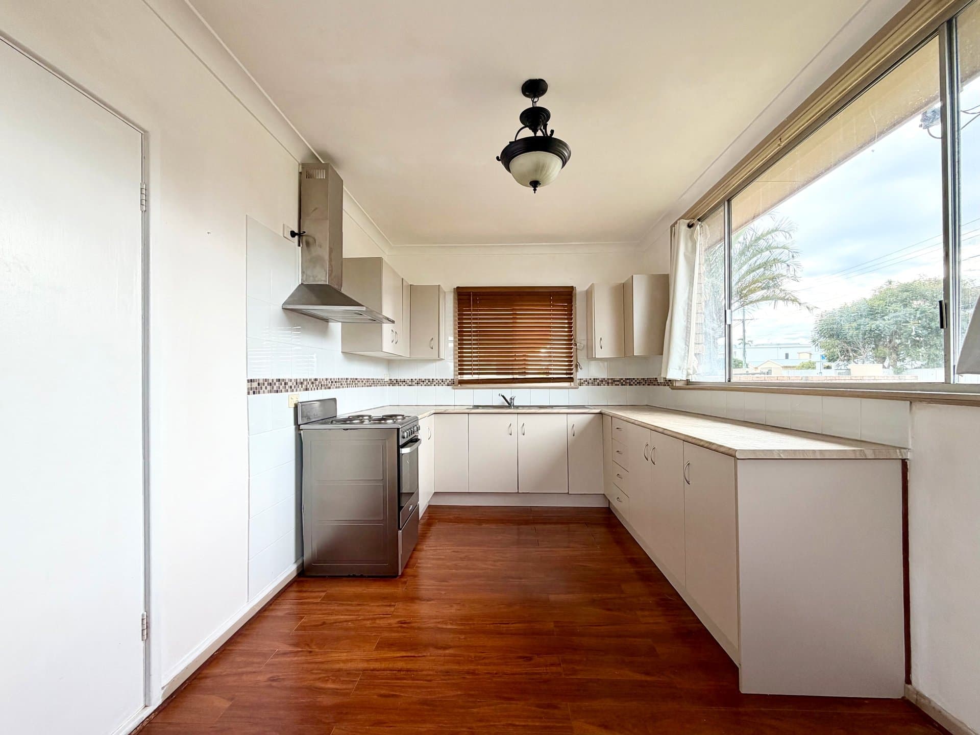 17
                Sandy Point
                Road
            
            
            
            corlette
            
            
            NSW,
            2315, Corlette - Thumbnail 4