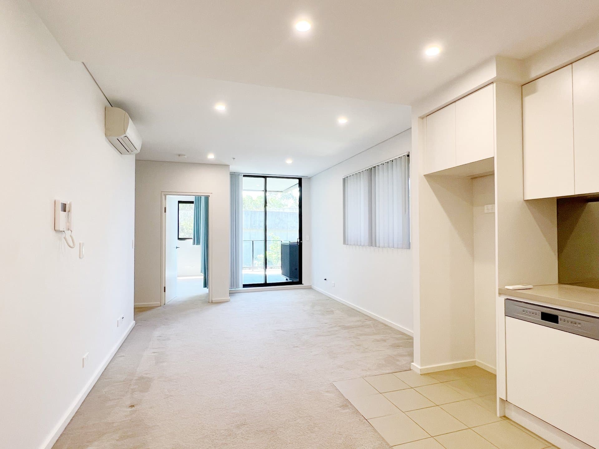 A210/5 Powell St, HOMEBUSH NSW 2140, Homebush - Thumbnail 2