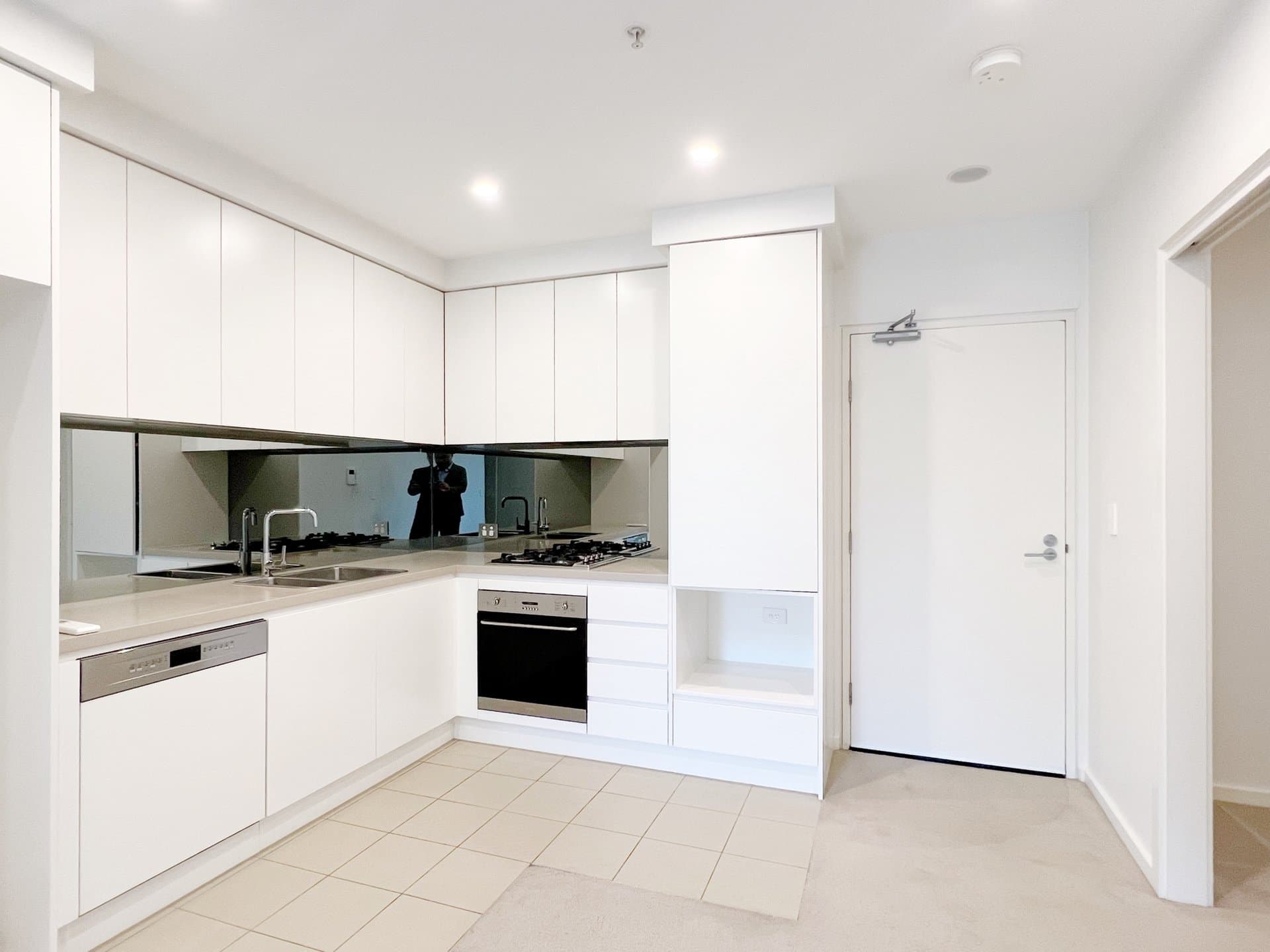 A210/5 Powell St, HOMEBUSH NSW 2140, Homebush - Thumbnail 3