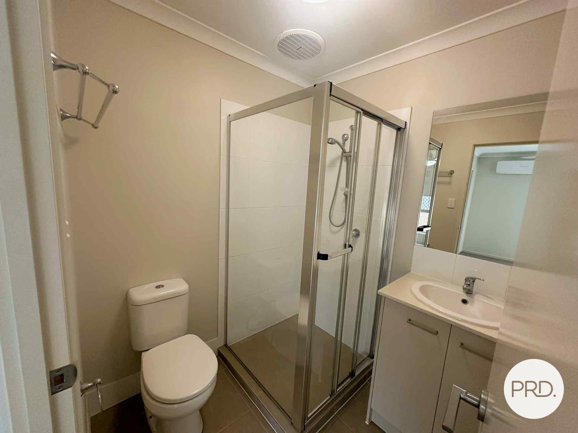 2/5 Goodnight Place, NEW AUCKLAND QLD 4680, New Auckland Property Image - Thumbnail 8