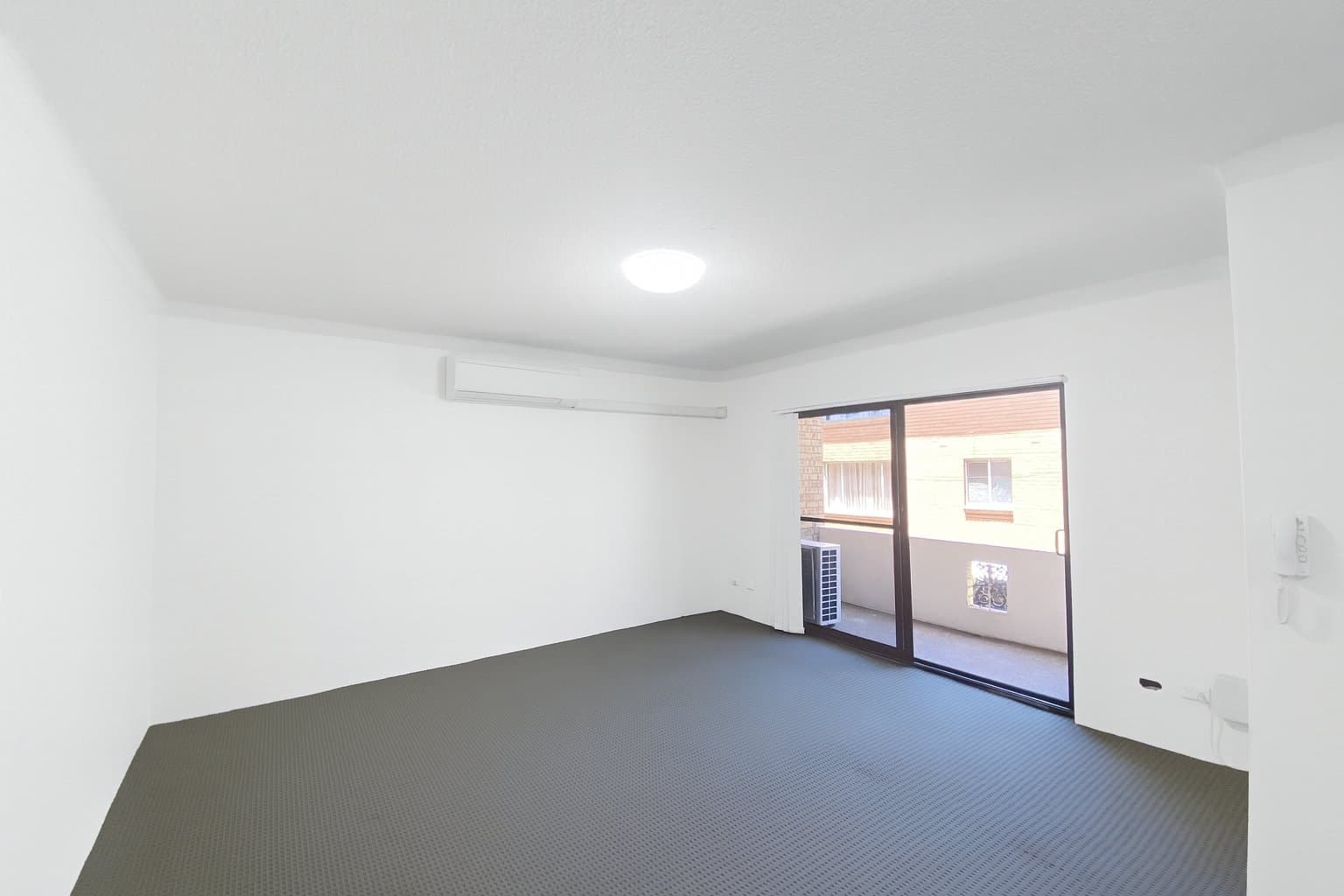 3/12 Nagle Street, LIVERPOOL NSW 2170, Liverpool - Thumbnail 2