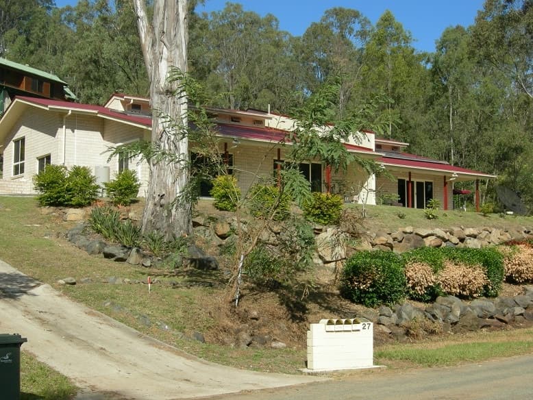 Unit 1/27 Yulgibar Close Kooralbyn, QLD 4285, Luxury 3 Bed Duplex - Kooralbyn - Image 1