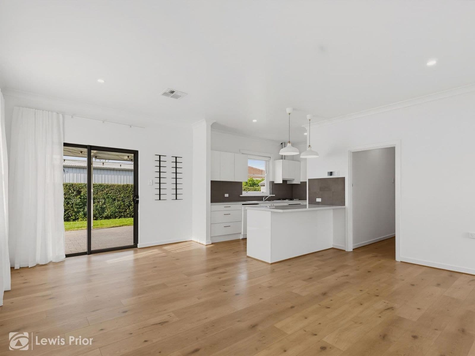 21 Comley Street, Brighton SA 5048, Brighton - Thumbnail 3