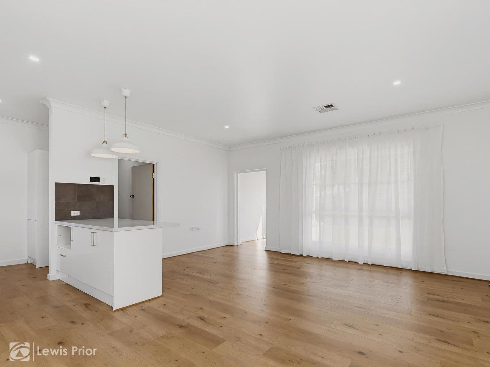 21 Comley Street, Brighton SA 5048, Brighton - Thumbnail 4