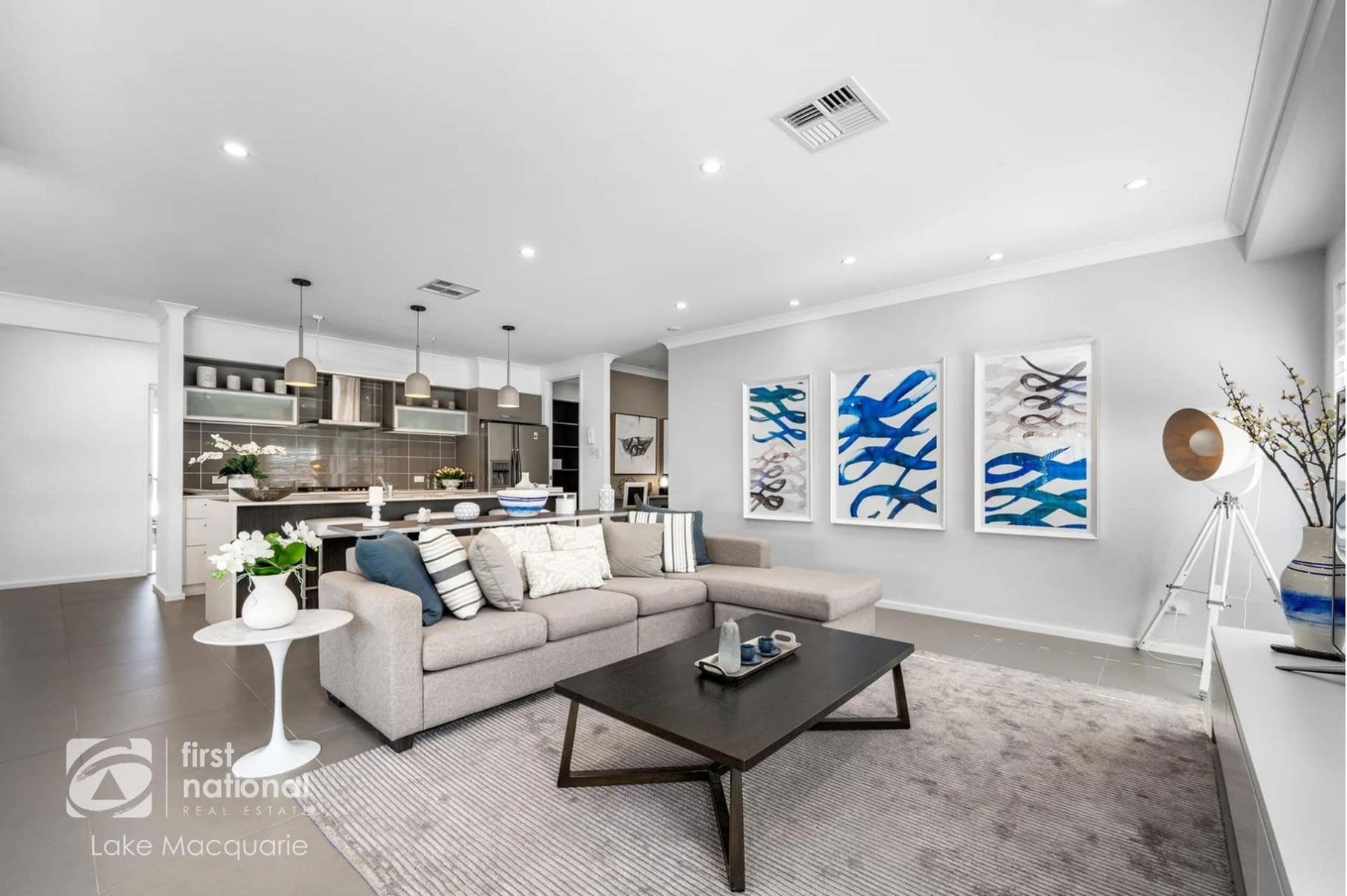 8 Rennington Street, Thornton NSW 2322, Thornton - Thumbnail 2