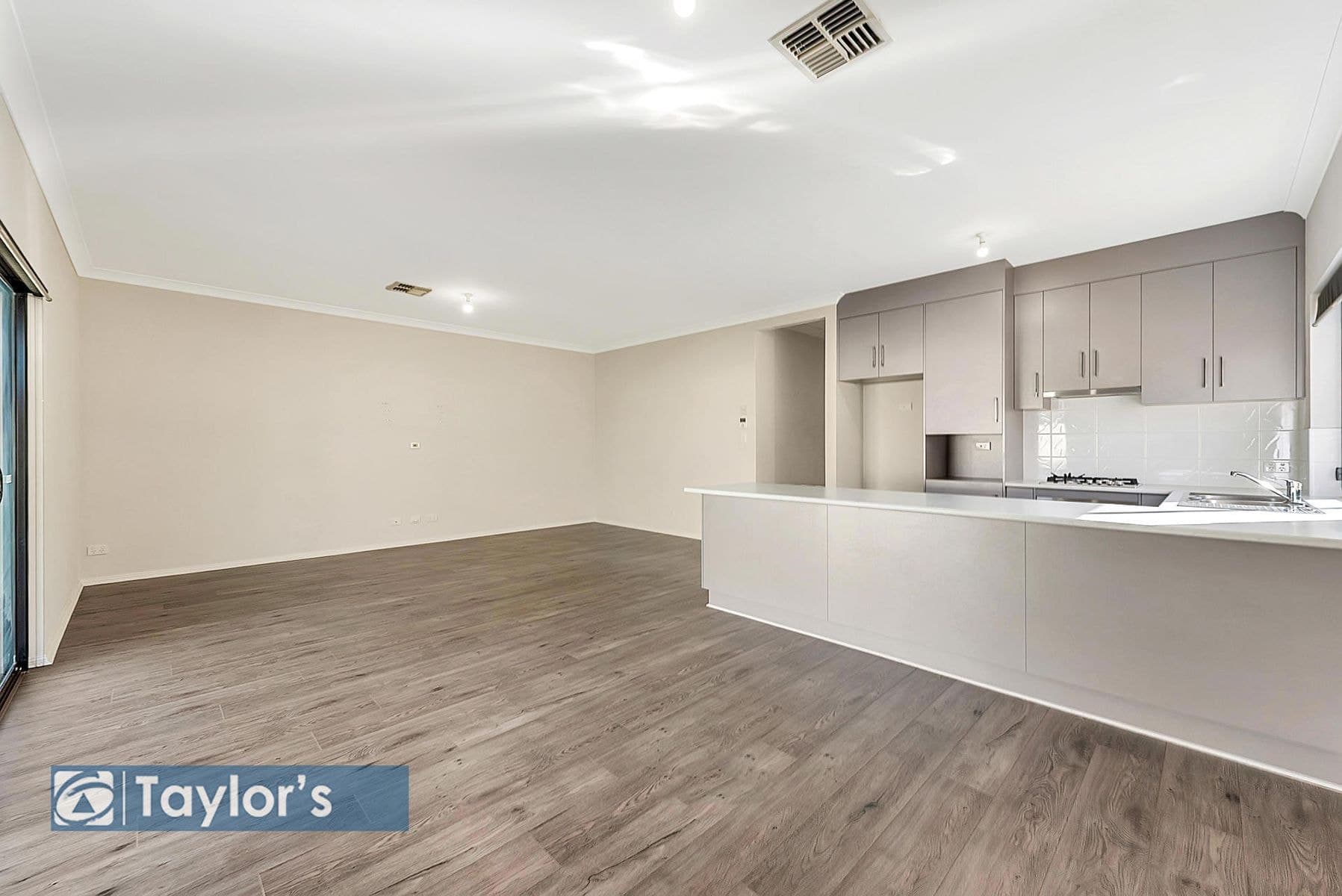 8 Felicia Avenue, Salisbury Downs SA 5108, Salisbury Downs - Thumbnail 4