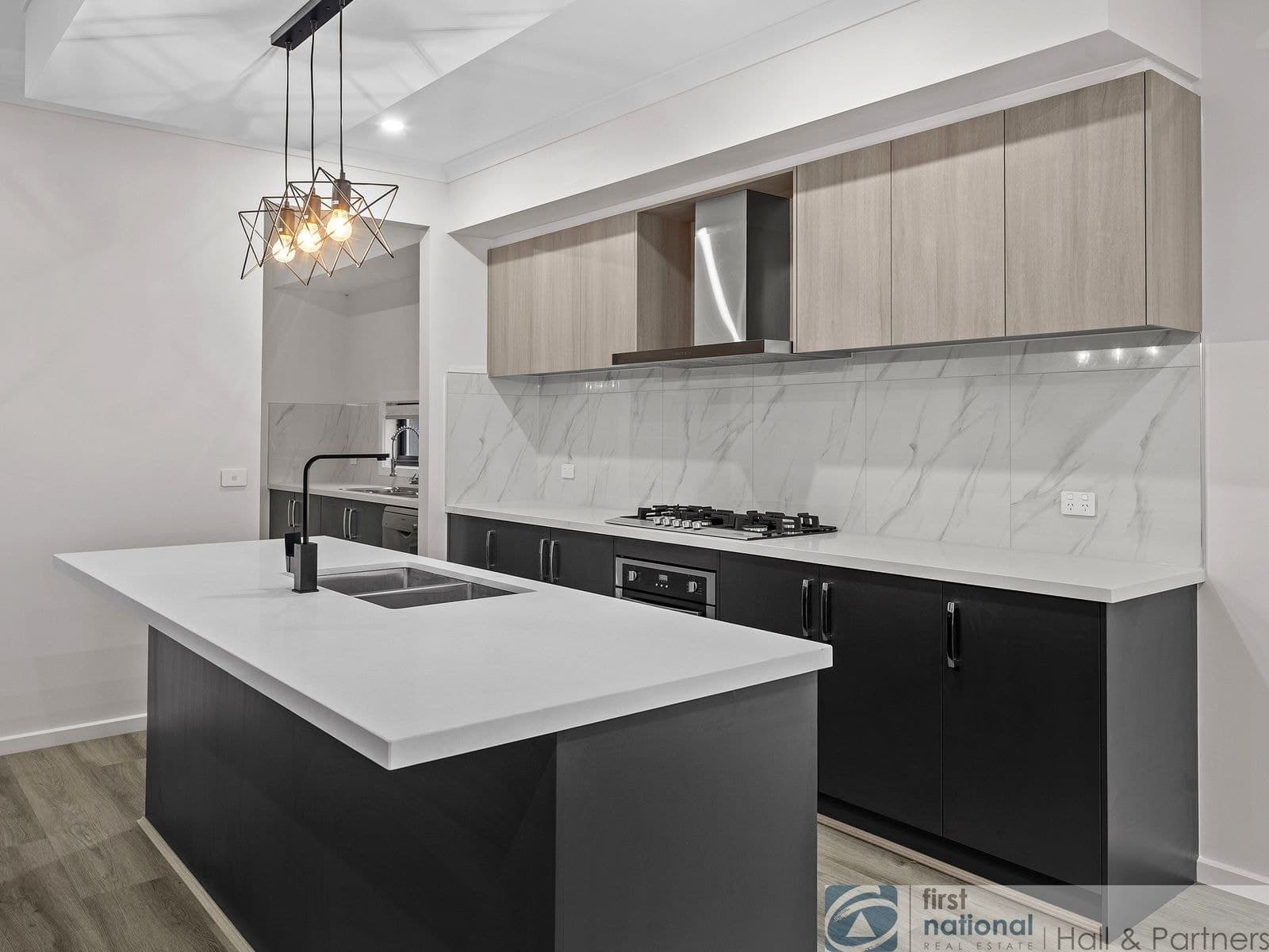17 Silvertown Road, Drouin VIC 3818, Drouin - Thumbnail 2